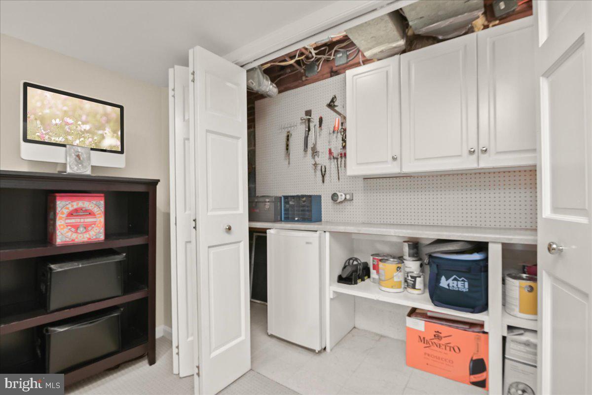 WOODACRES - Residential