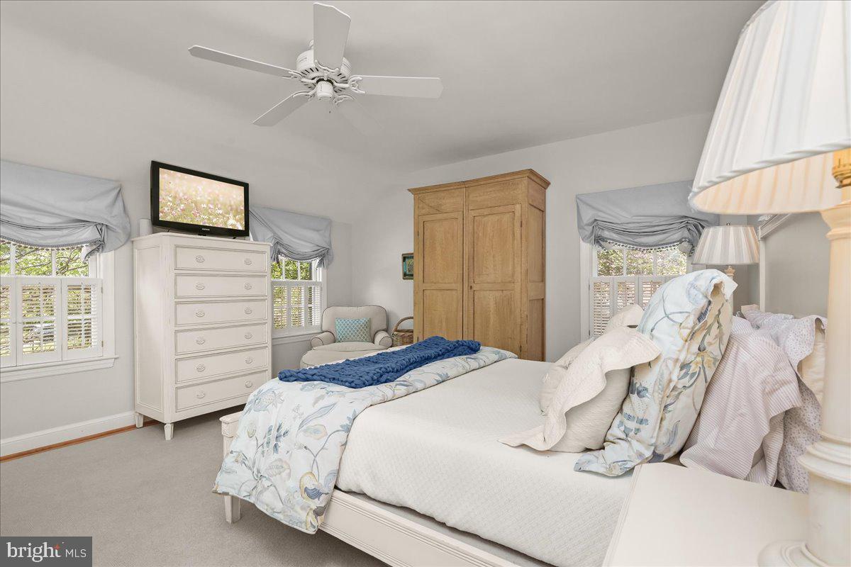 WOODACRES - Residential