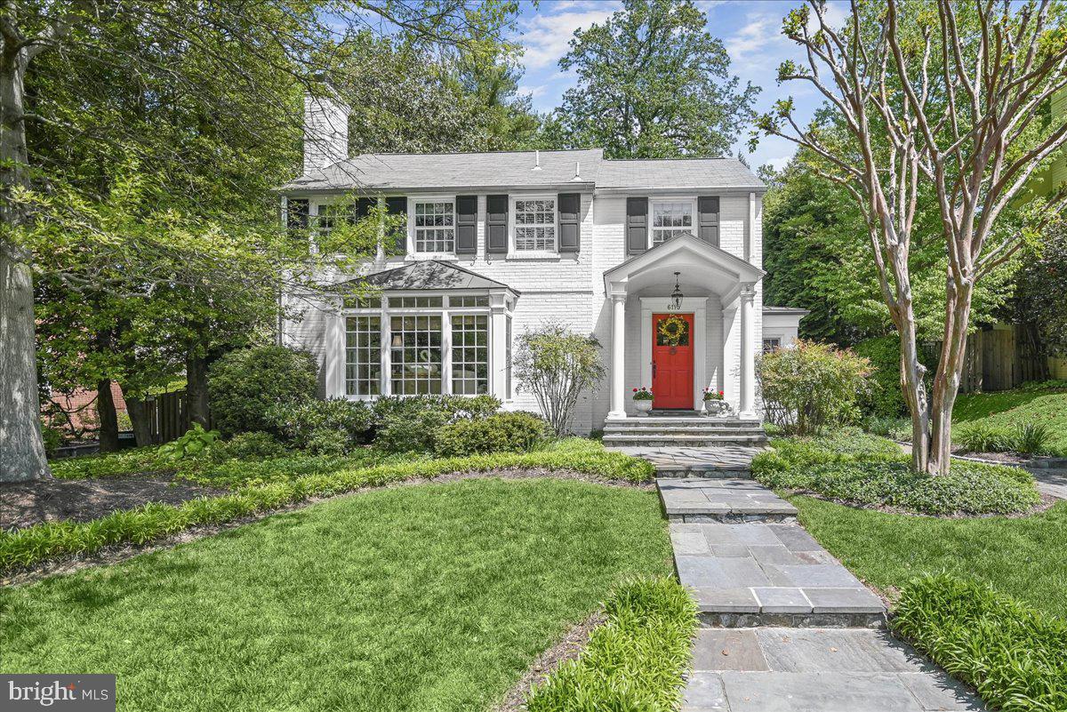 WOODACRES - Residential