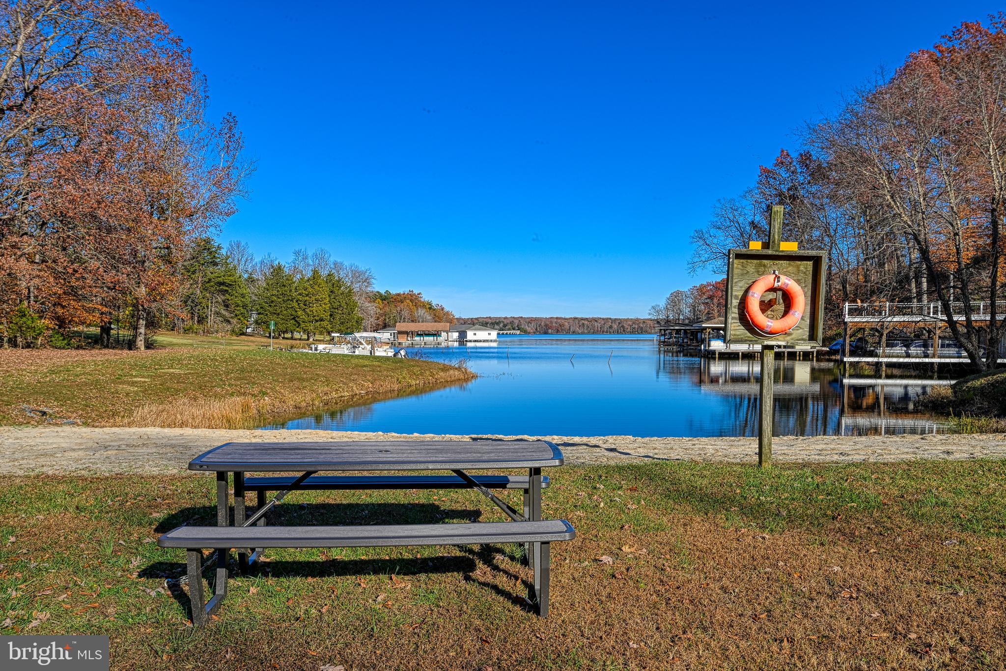 WILDWOOD ON LAKE ANNA - Land