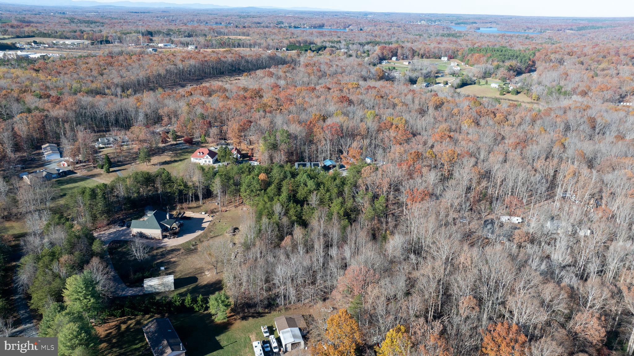 WILDWOOD ON LAKE ANNA - Land