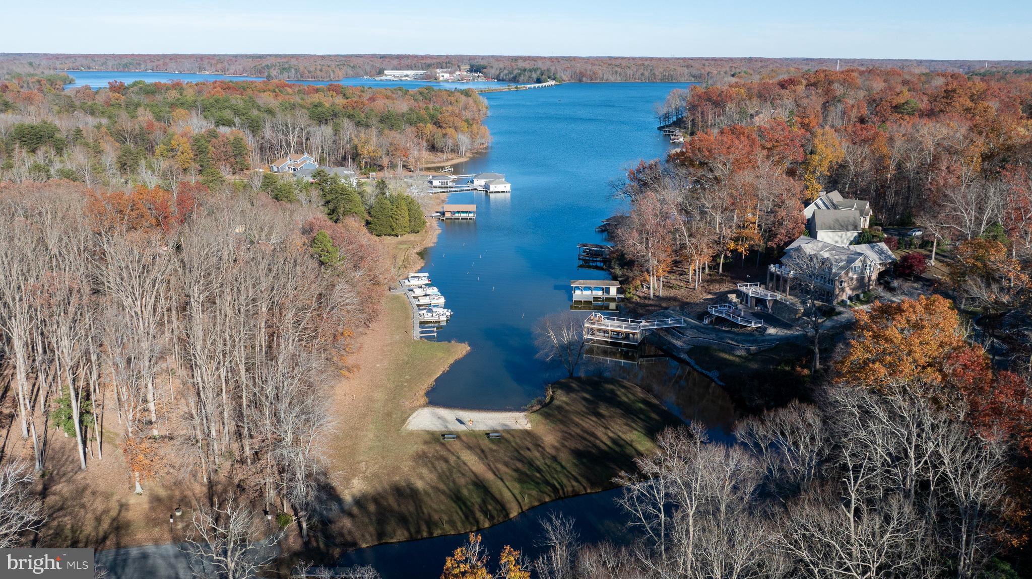 WILDWOOD ON LAKE ANNA - Land