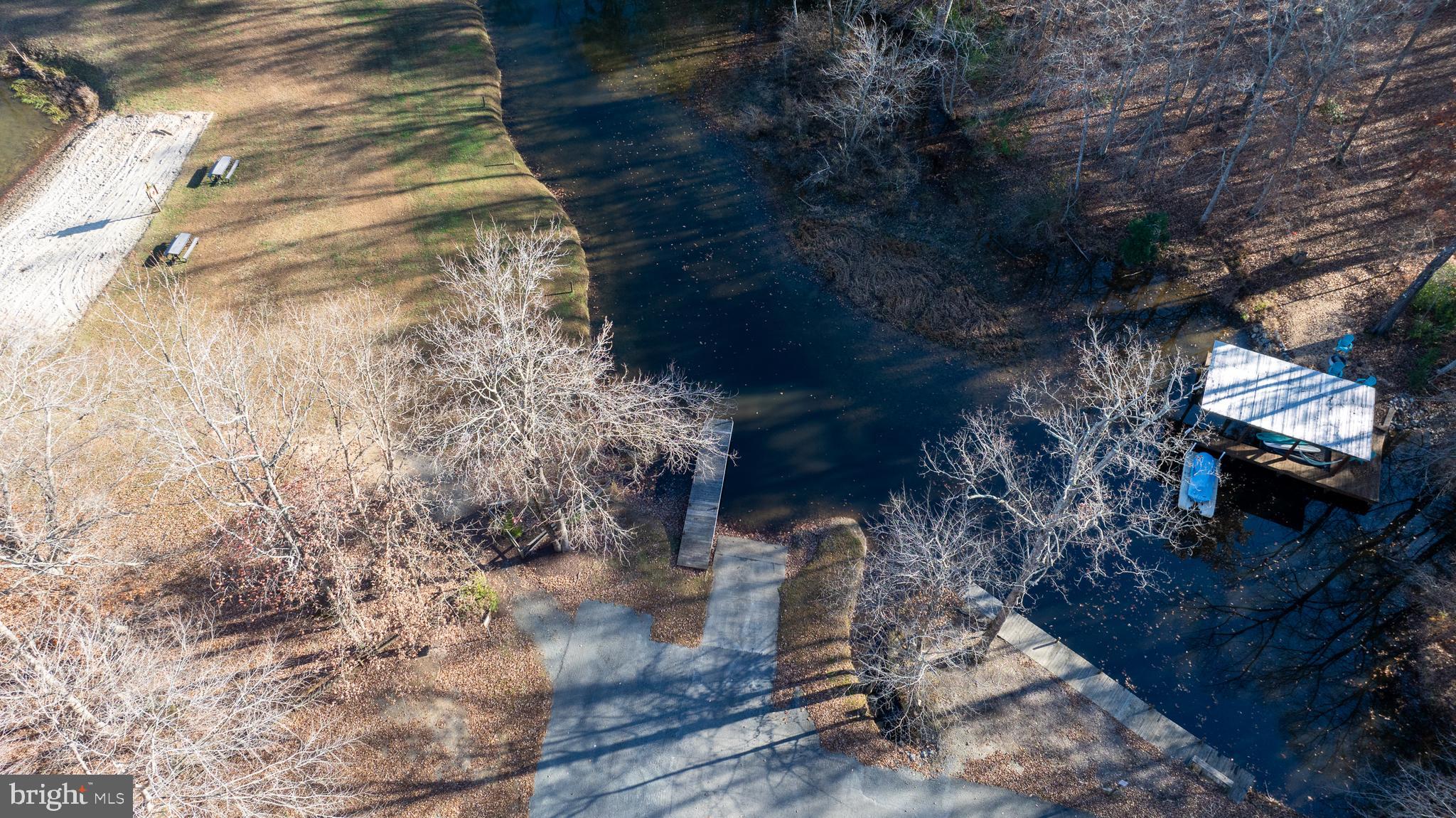 WILDWOOD ON LAKE ANNA - Land