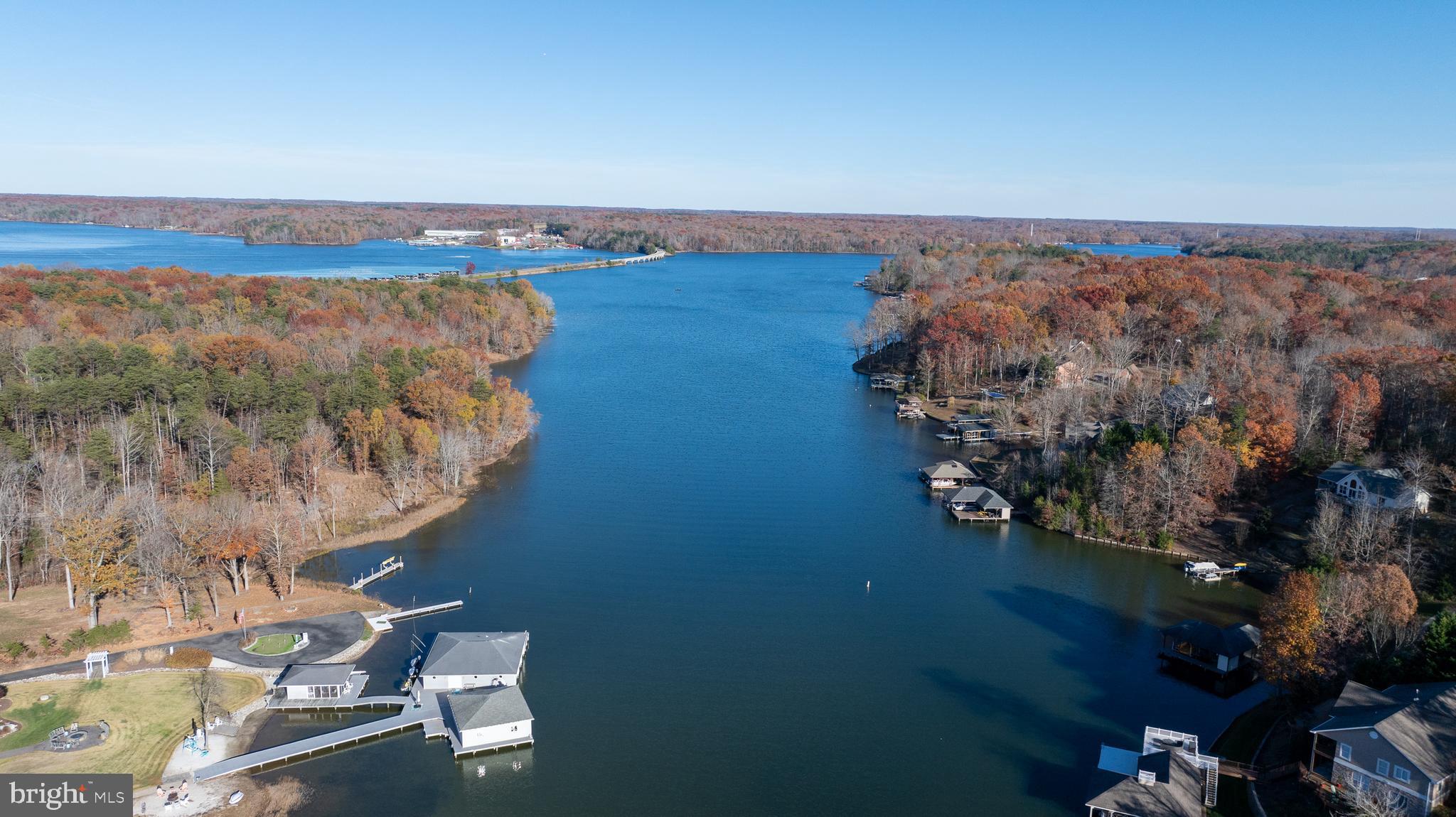WILDWOOD ON LAKE ANNA - Land