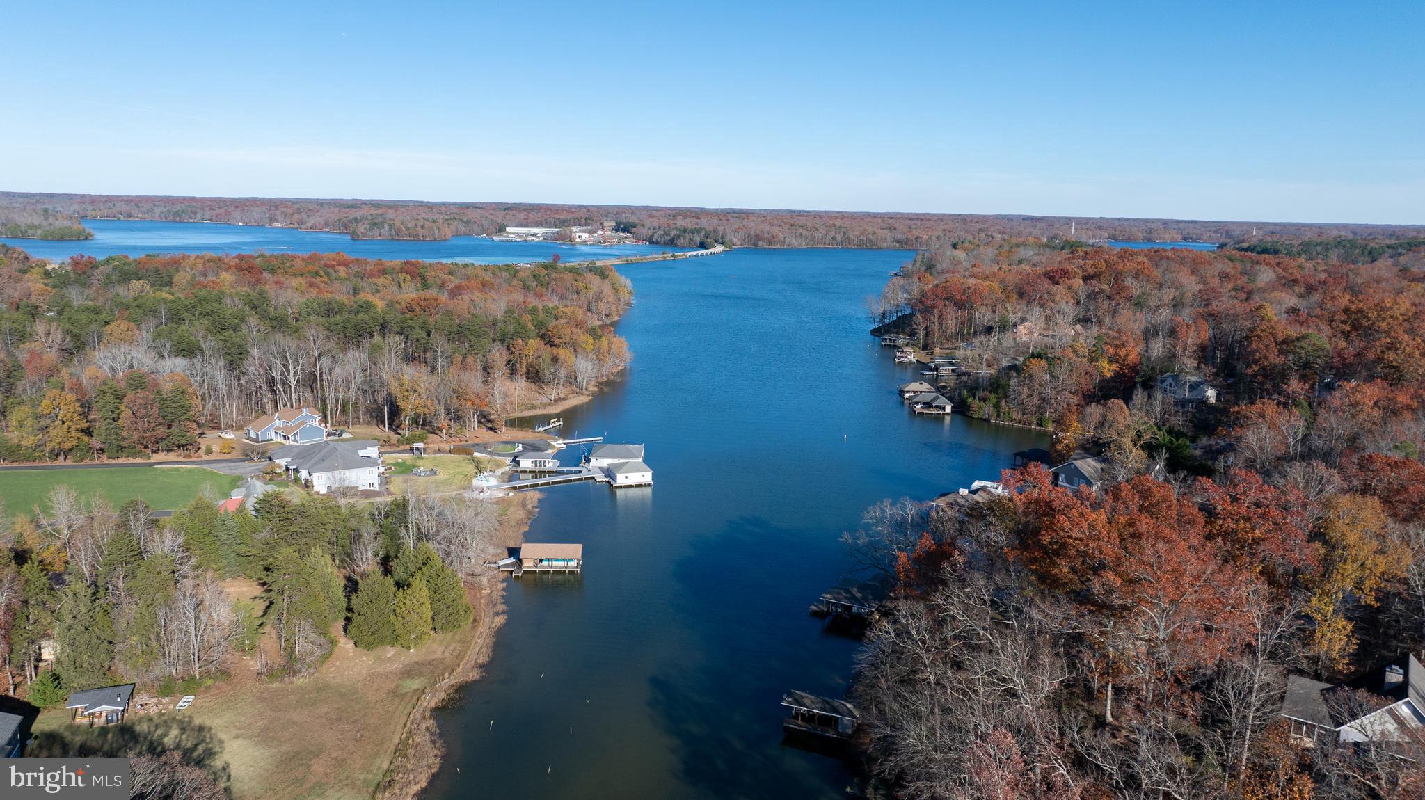 WILDWOOD ON LAKE ANNA - Land