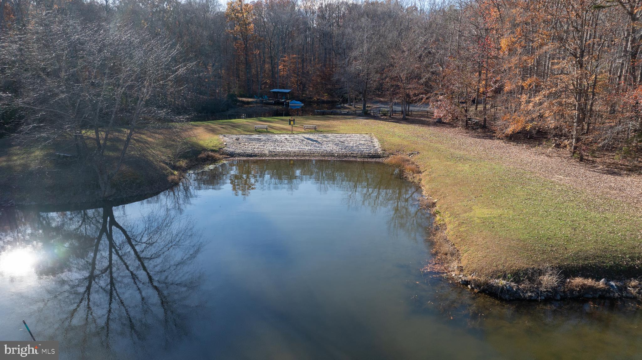 WILDWOOD ON LAKE ANNA - Land