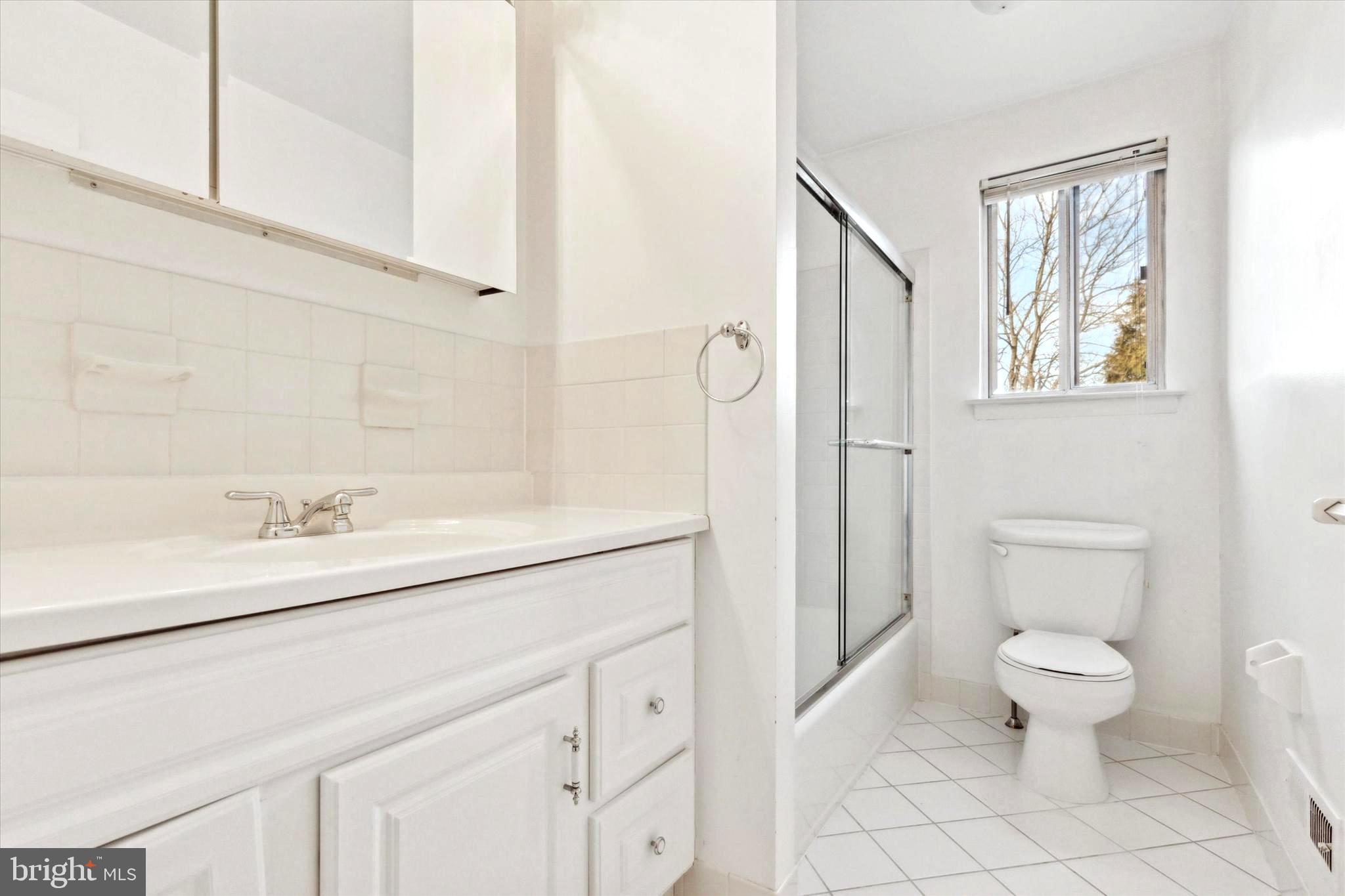 UPPER SOUTHAMPTON - Residential