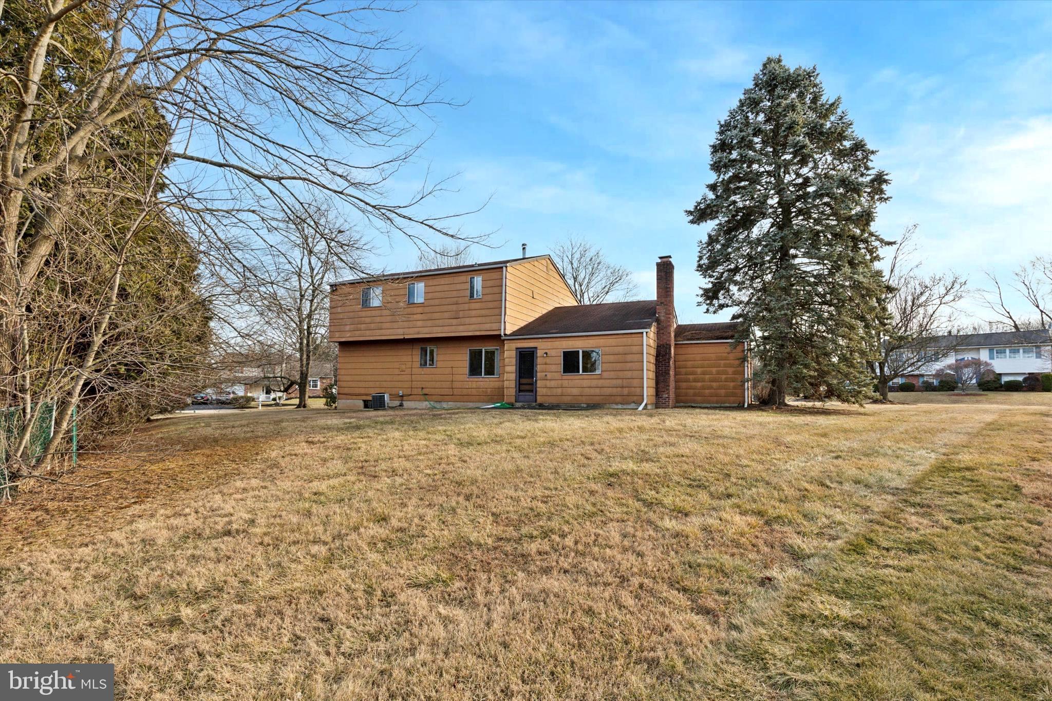 UPPER SOUTHAMPTON - Residential