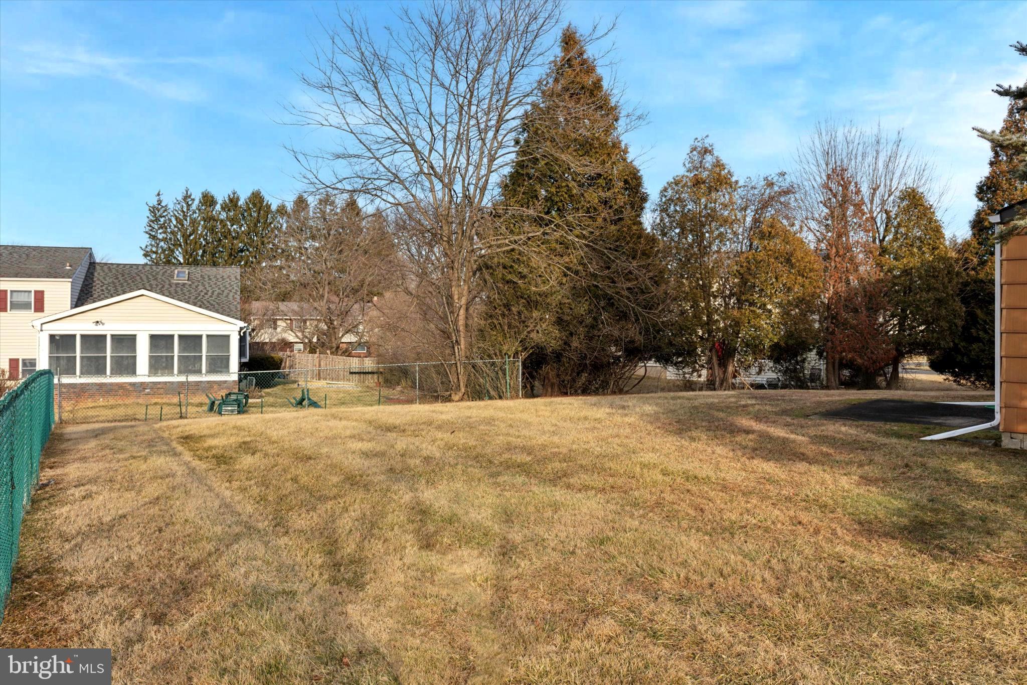 UPPER SOUTHAMPTON - Residential