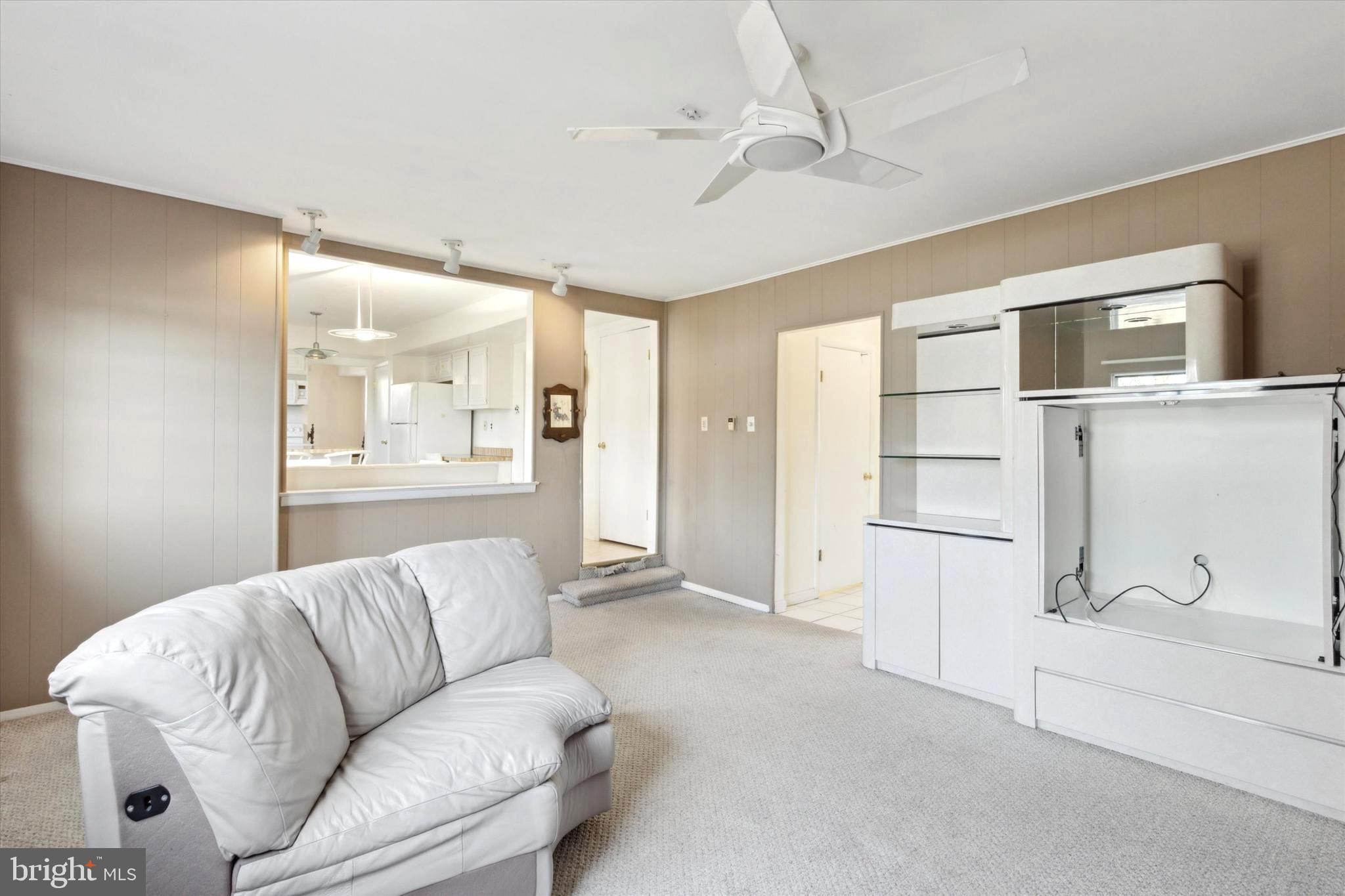 UPPER SOUTHAMPTON - Residential