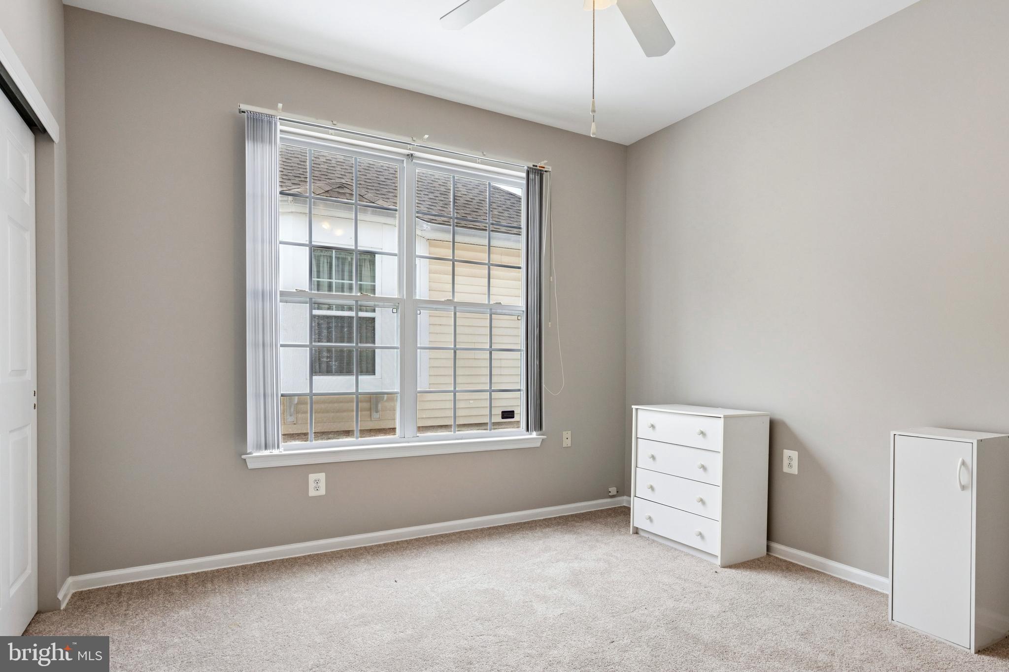 HERITAGE CR ESTS - Residential