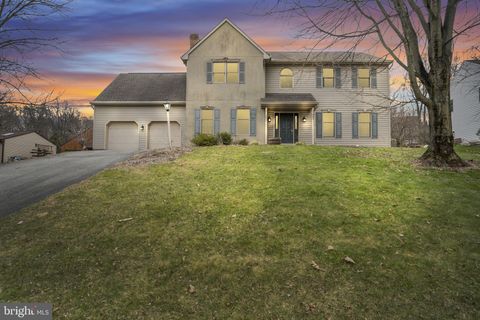 984 DAVID DRIVE RED LION PA 17356