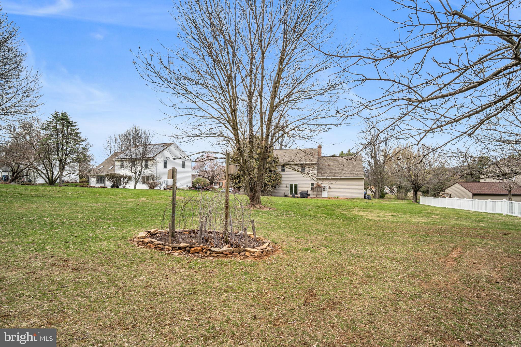 ASPEN MEADOWS - Residential