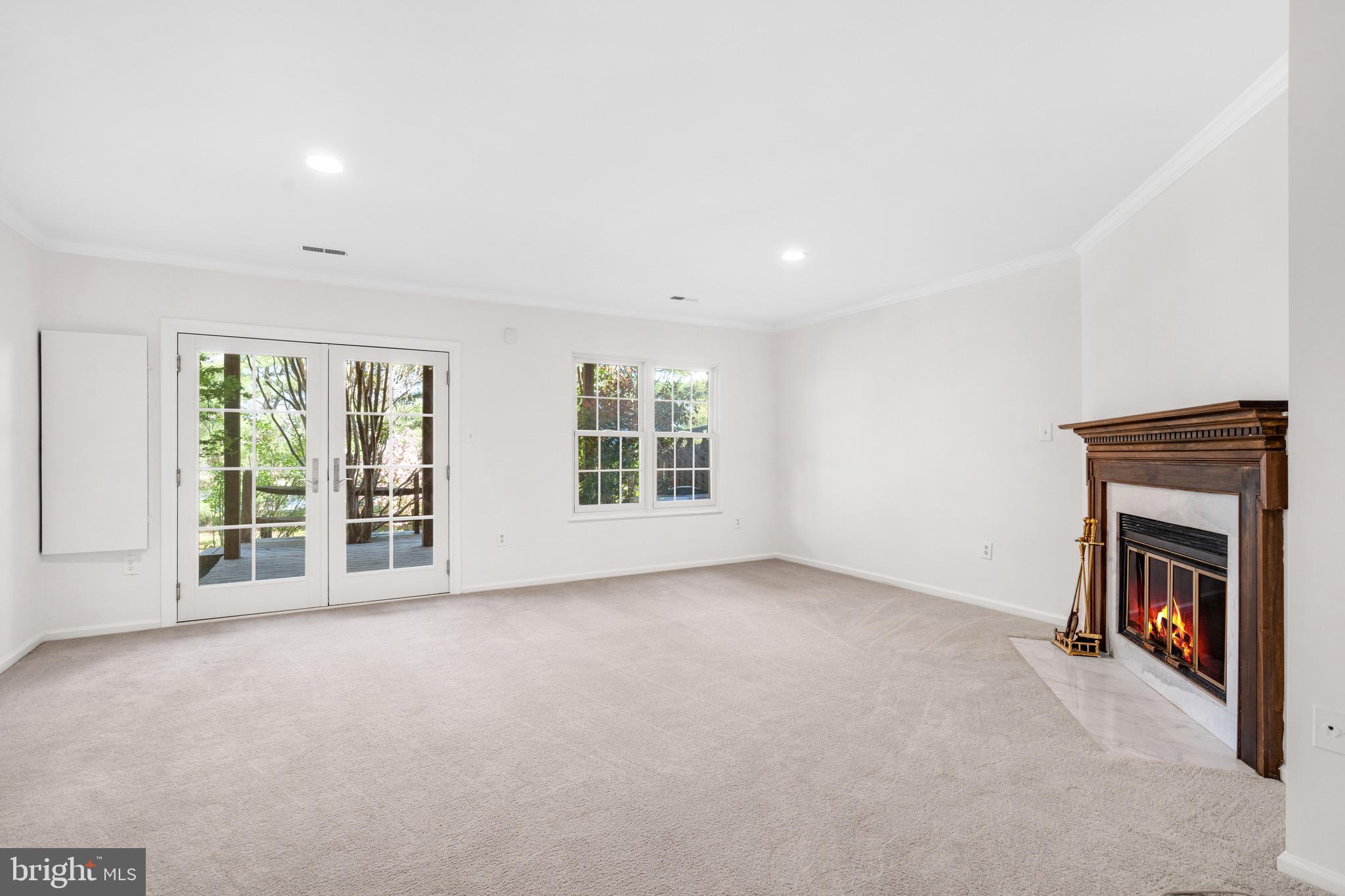 PARK OVERLOOK - Residential Lease