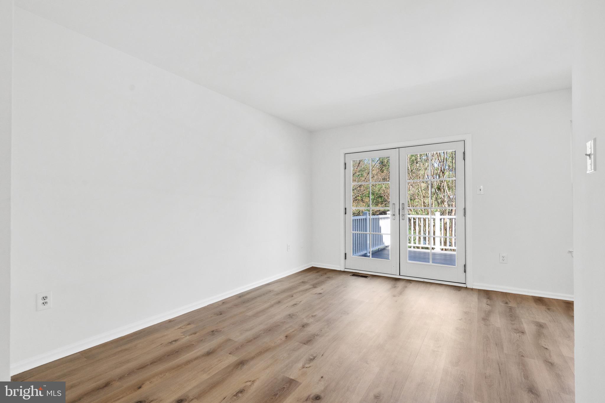 PARK OVERLOOK - Residential Lease