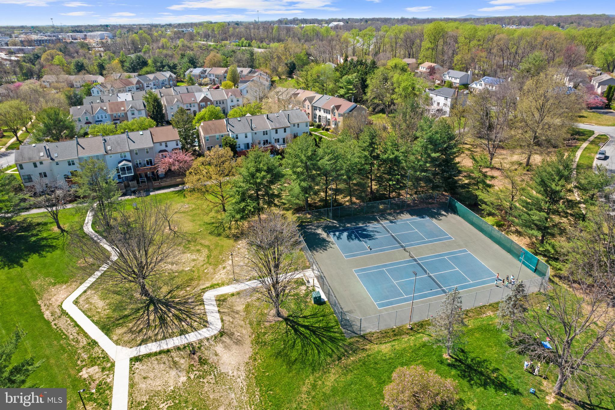 PARK OVERLOOK - Residential Lease