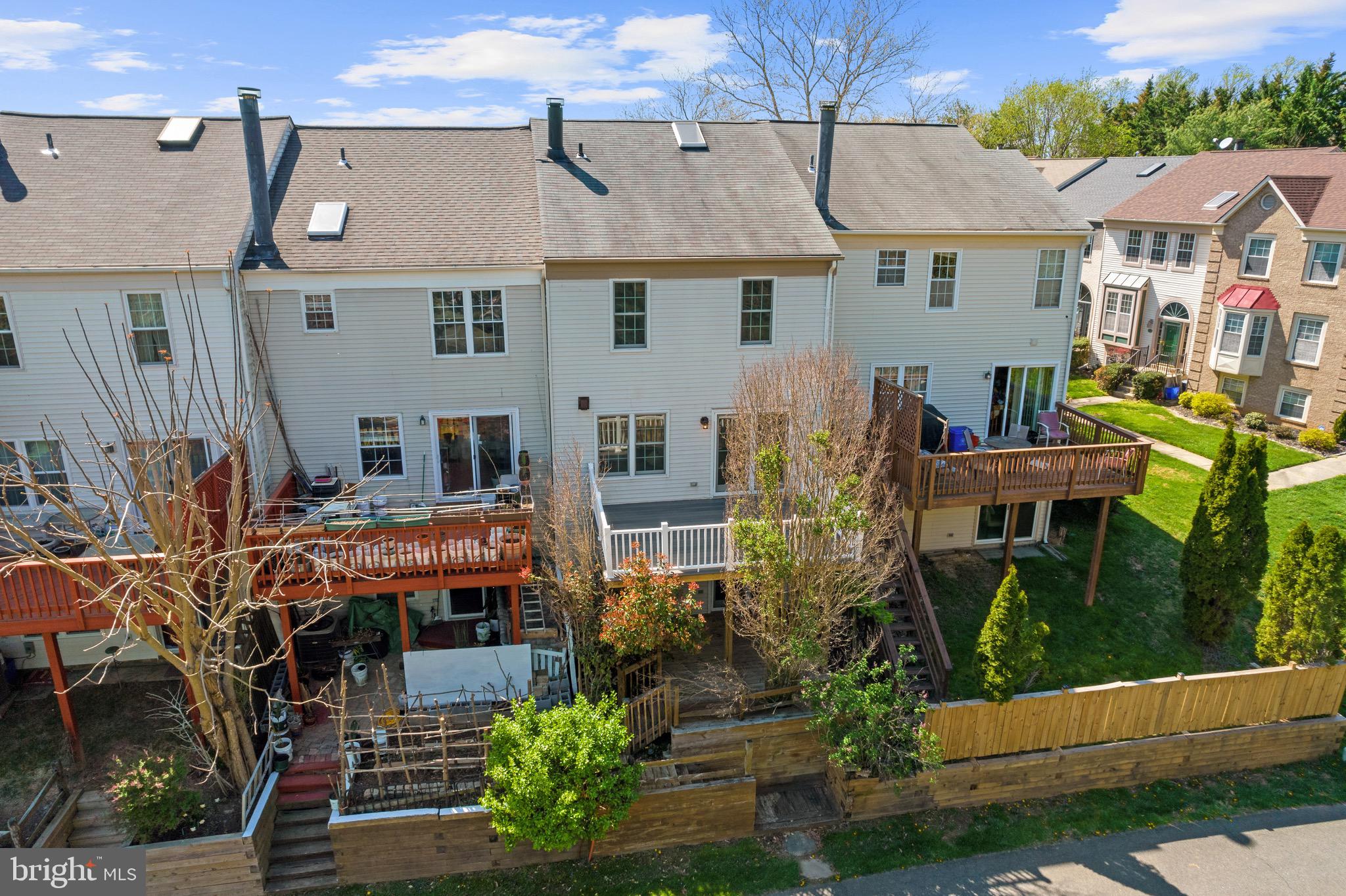 PARK OVERLOOK - Residential Lease