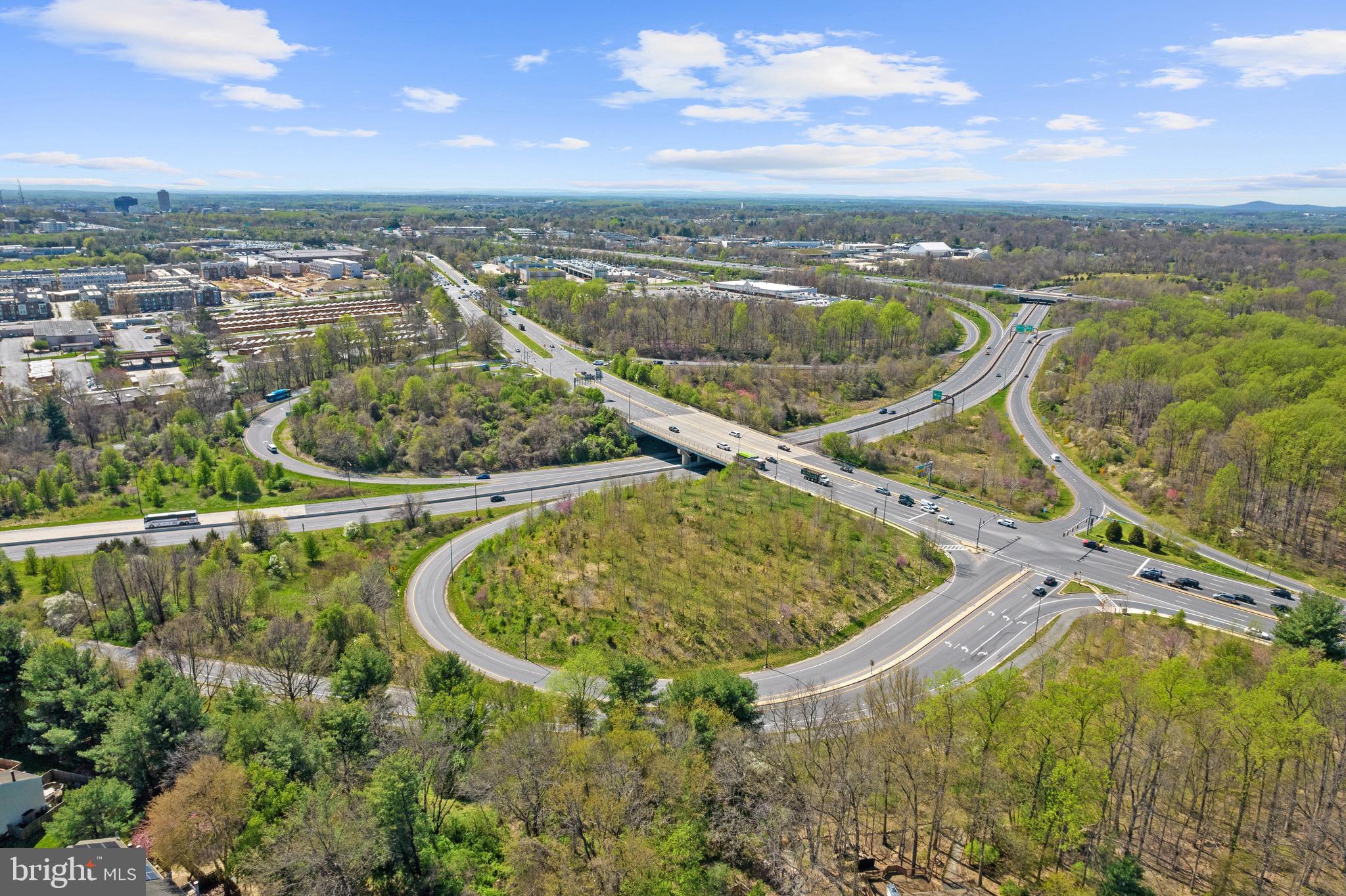 PARK OVERLOOK - Residential Lease