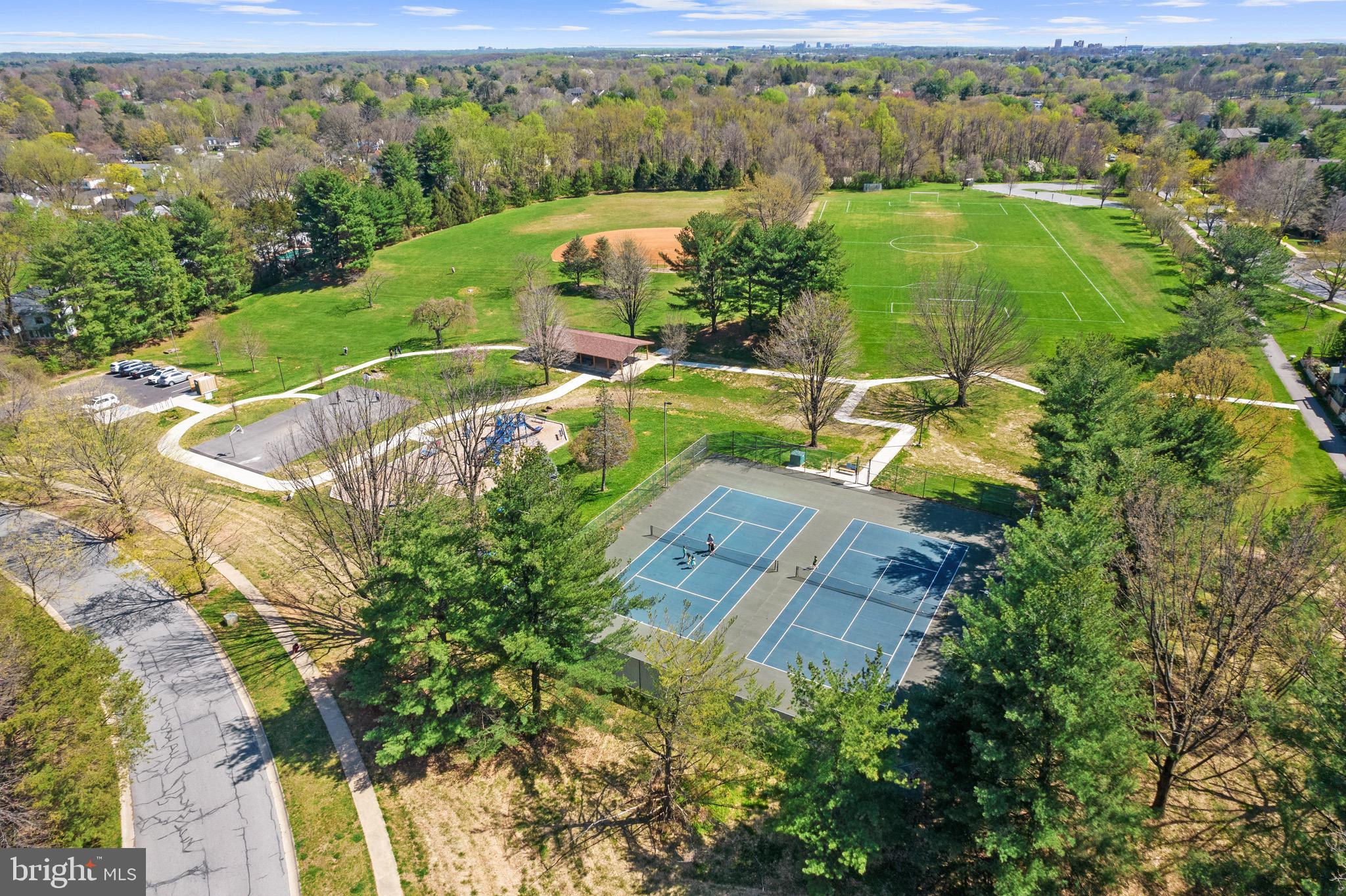 PARK OVERLOOK - Residential Lease