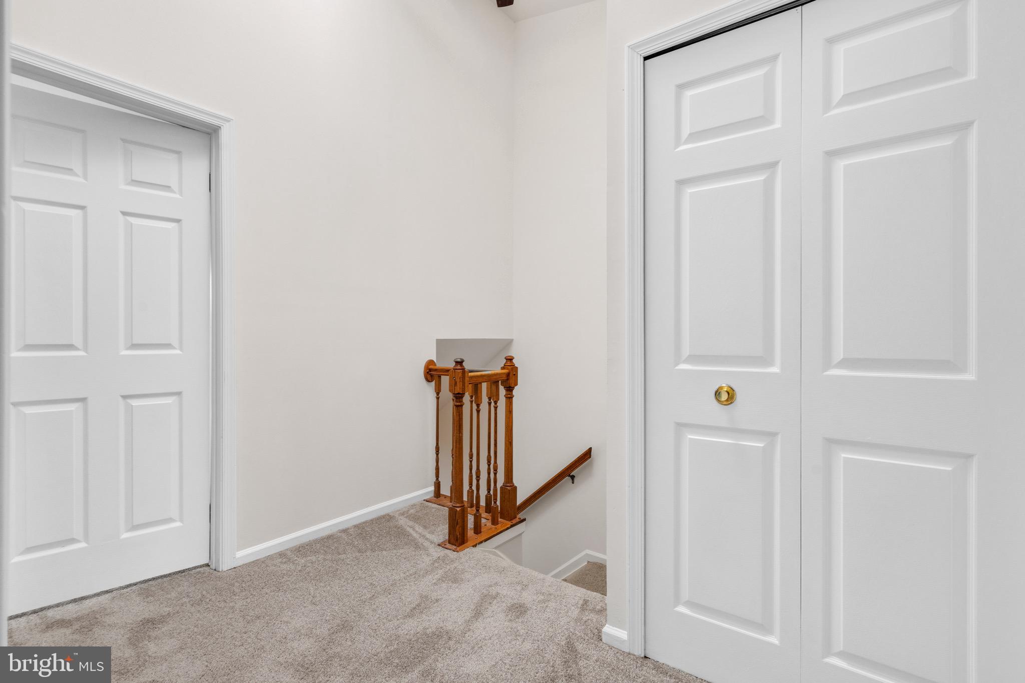 PARK OVERLOOK - Residential Lease