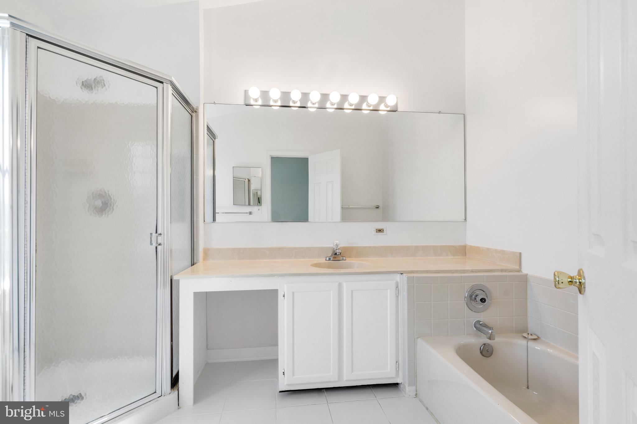 PARK OVERLOOK - Residential Lease