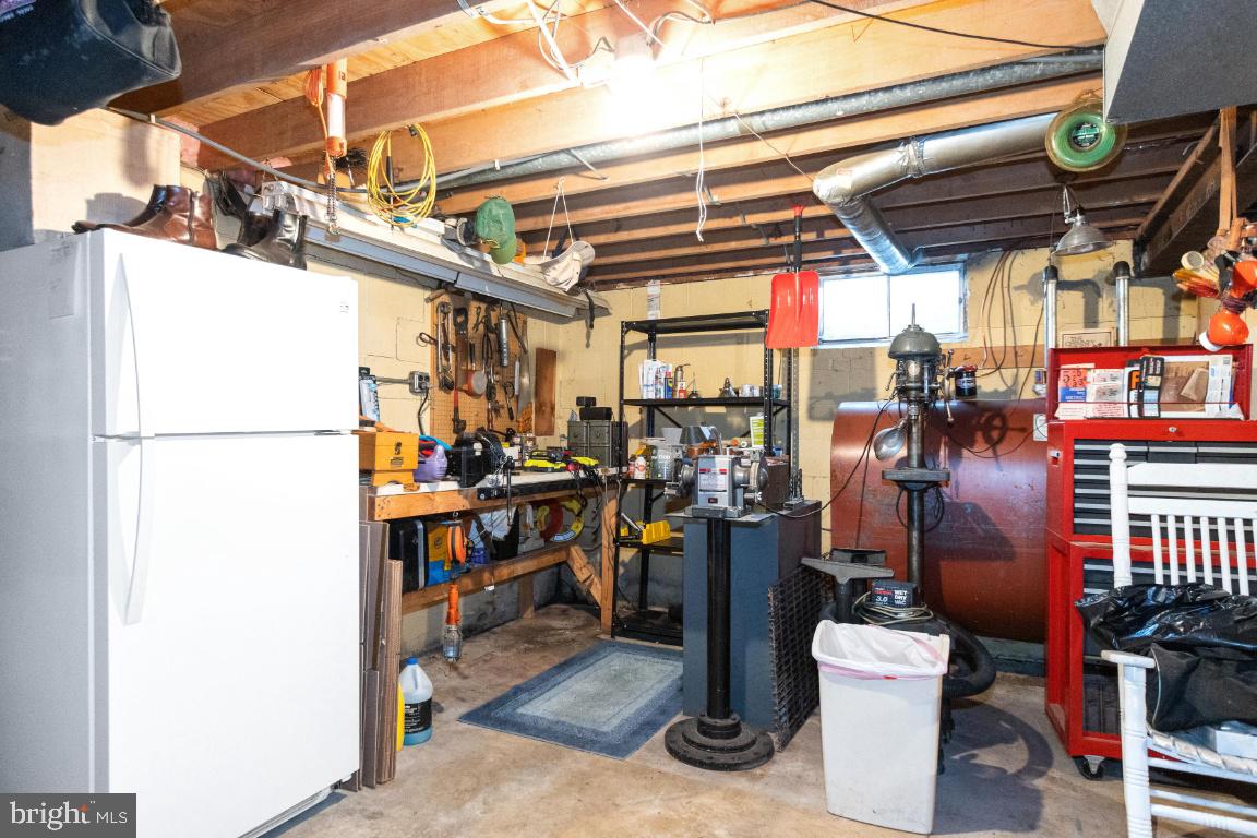 WILES ESTATES - Residential