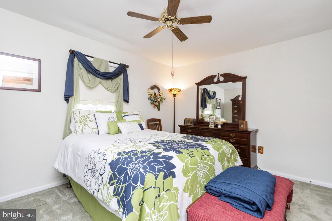 WILES ESTATES - Residential