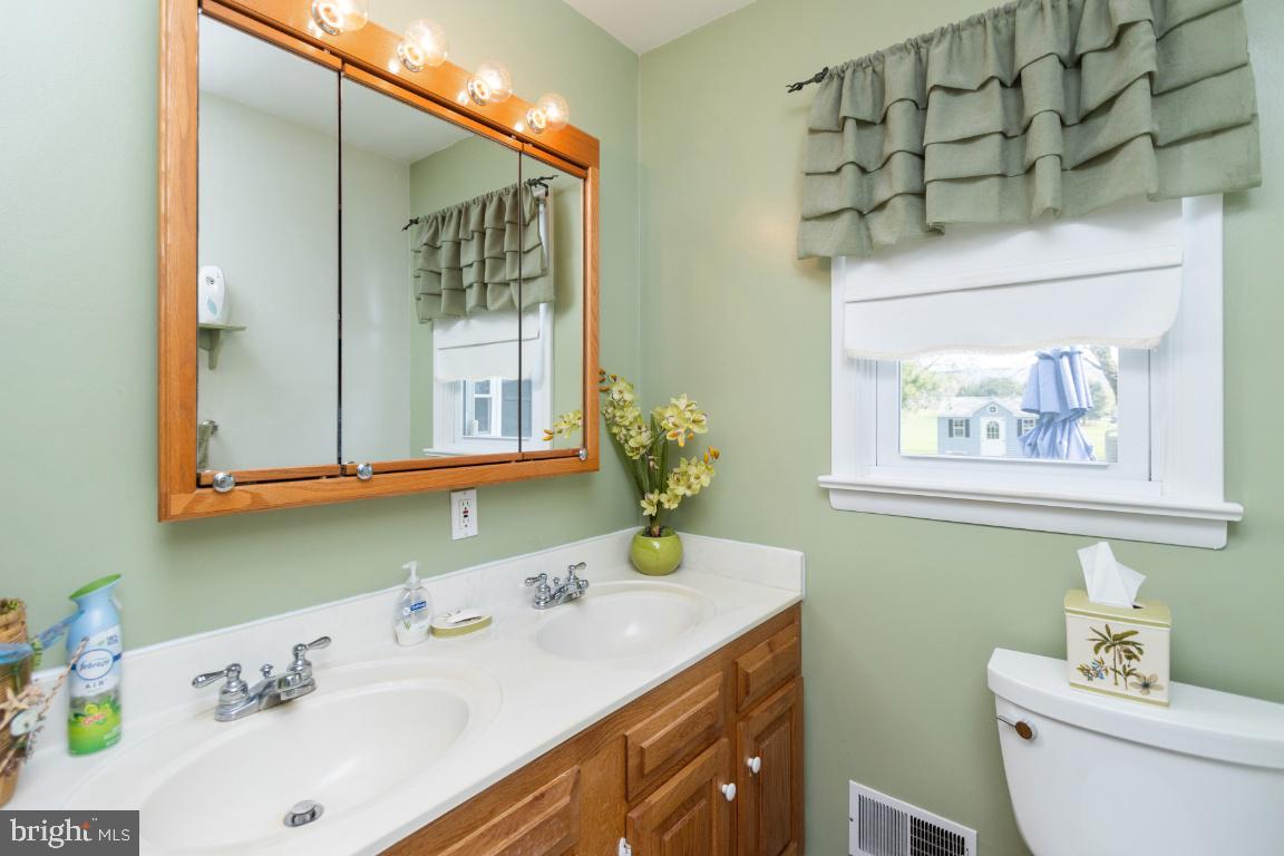 WILES ESTATES - Residential