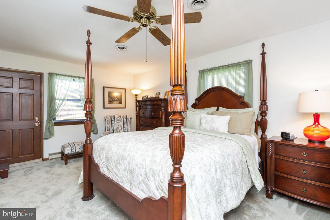 WILES ESTATES - Residential