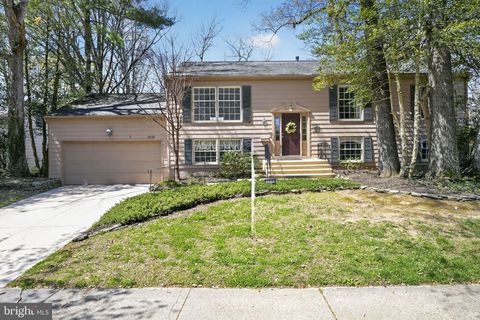 Photo of 1519 Crofton Parkway, CROFTON, MD 21114 (MLS # MDAA2139170)