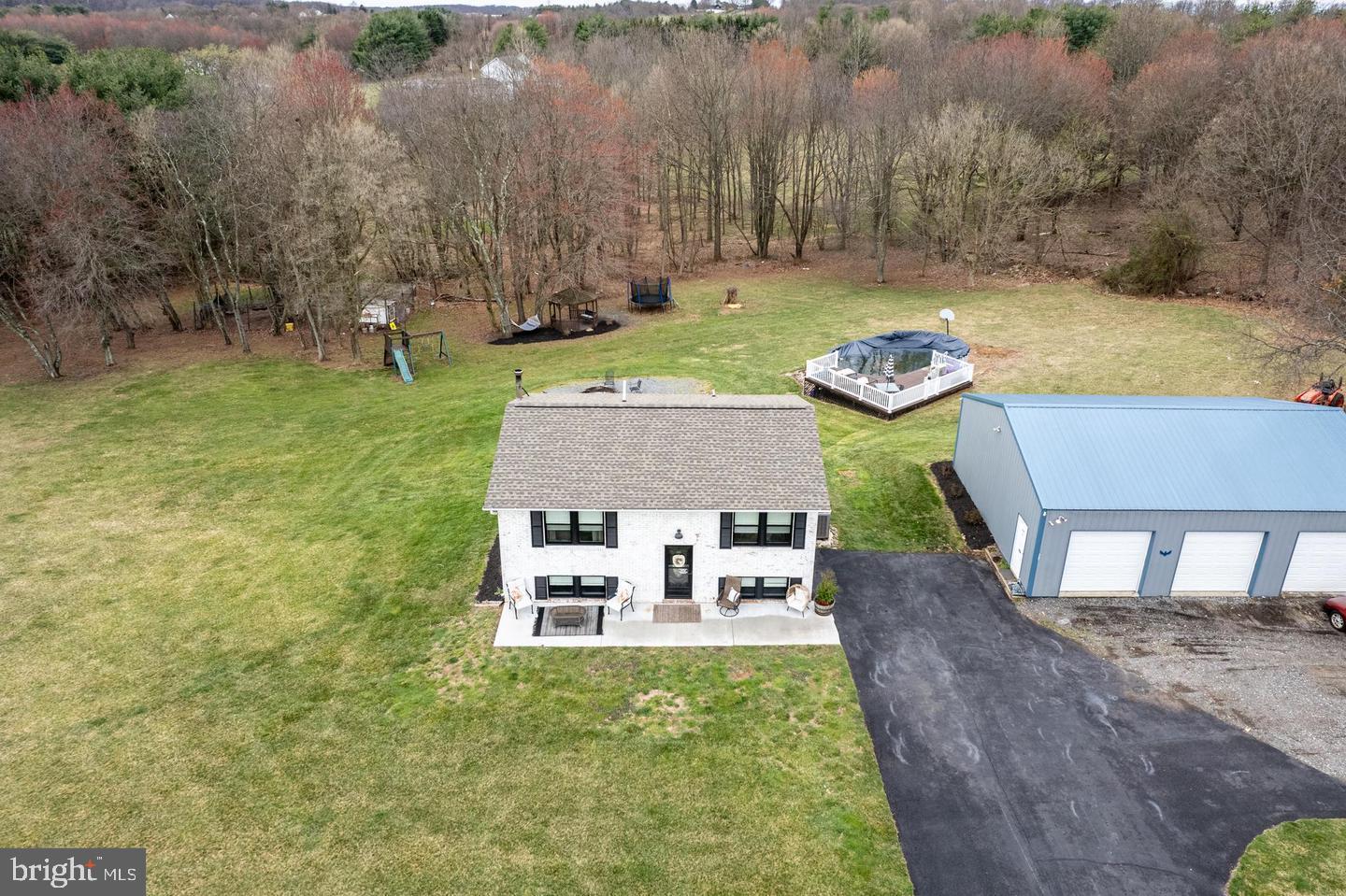 839 CHANTER DRIVE