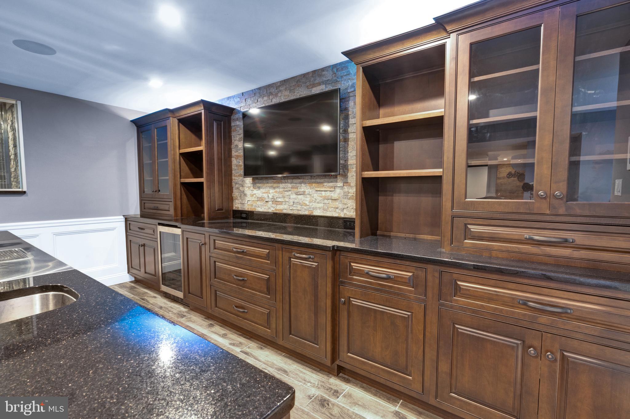 RIVERSIDE AT PROV - Residential