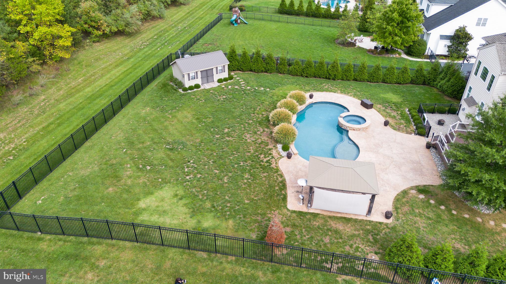 RIVERSIDE AT PROV - Residential