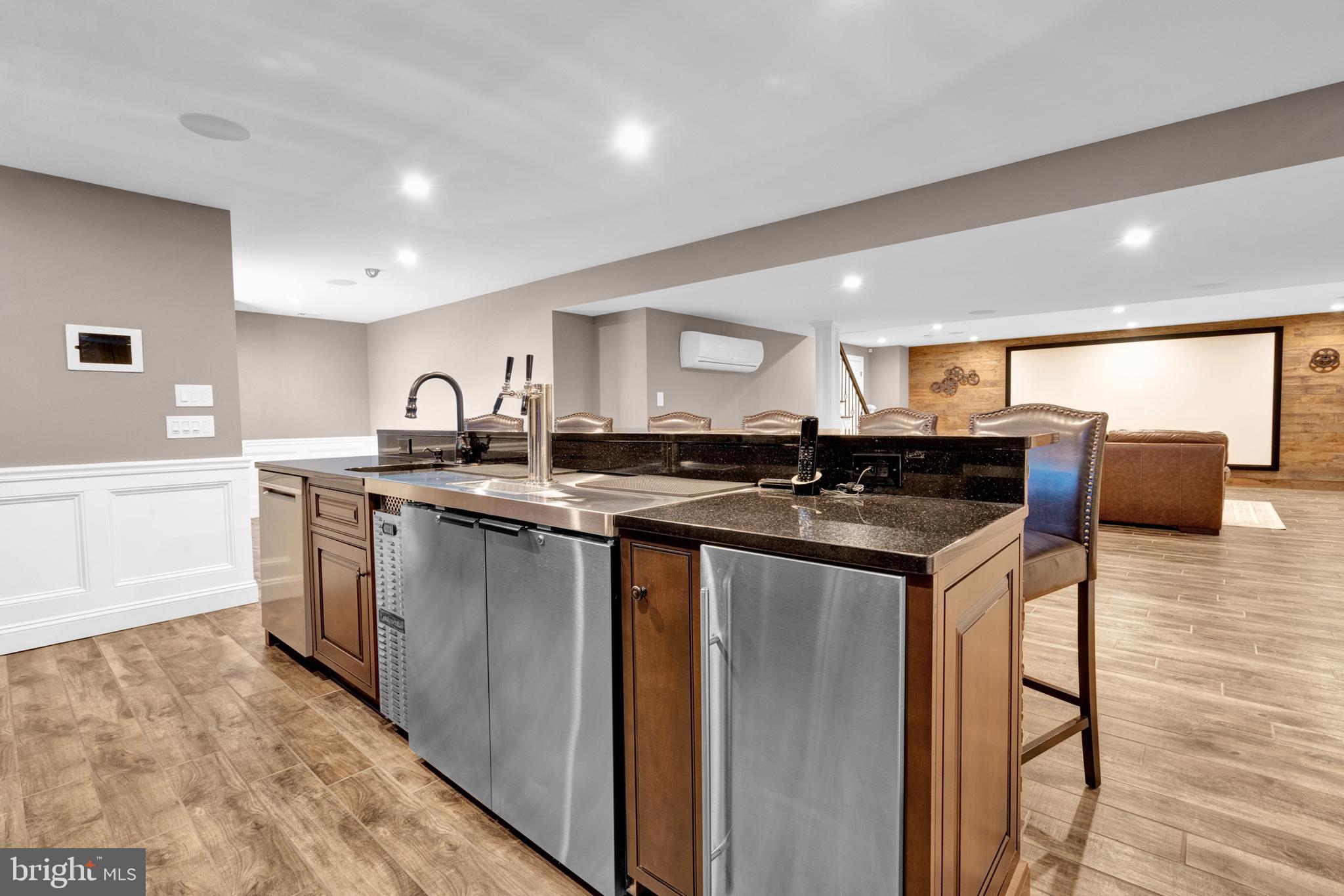 RIVERSIDE AT PROV - Residential