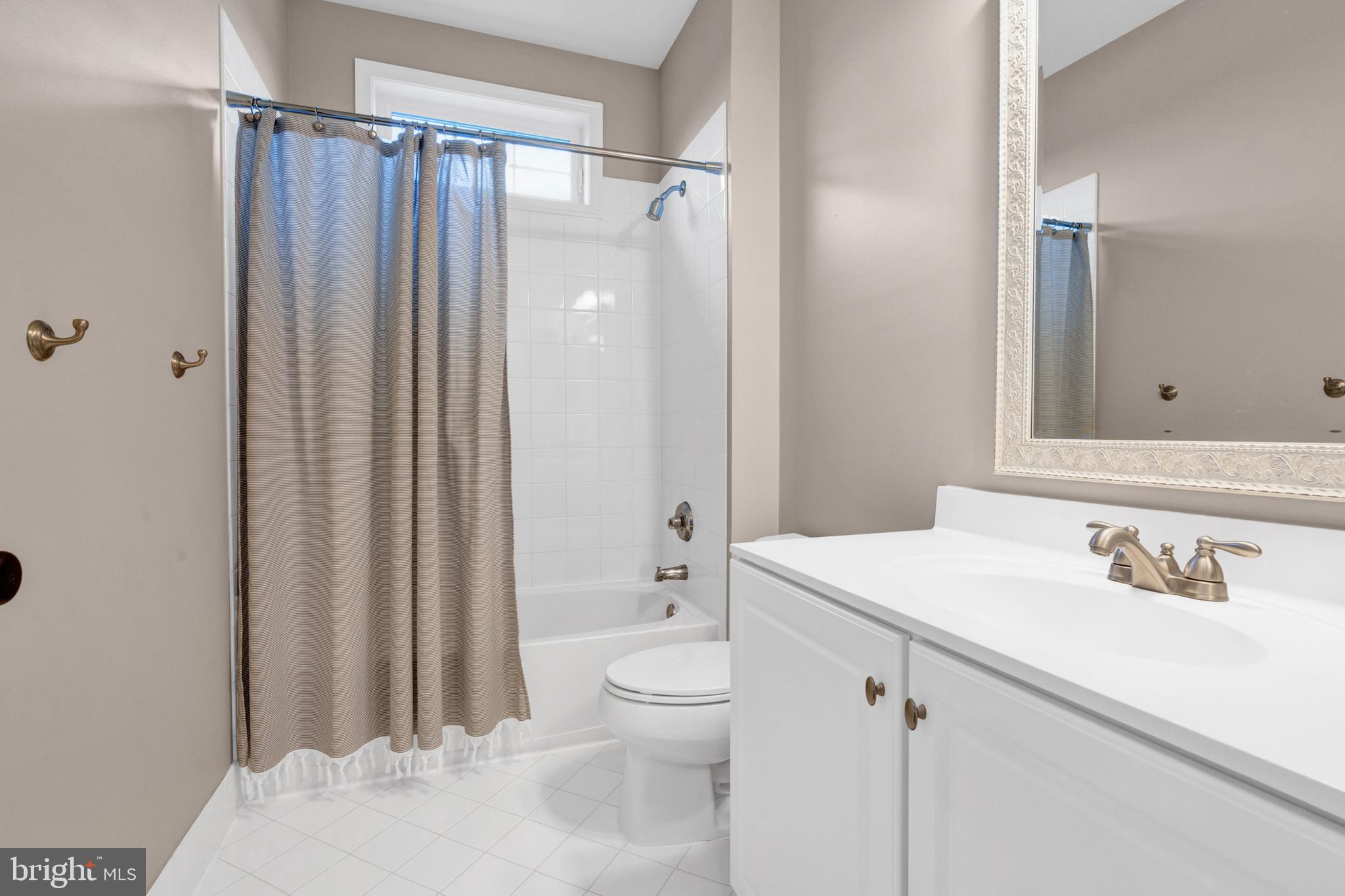 RIVERSIDE AT PROV - Residential