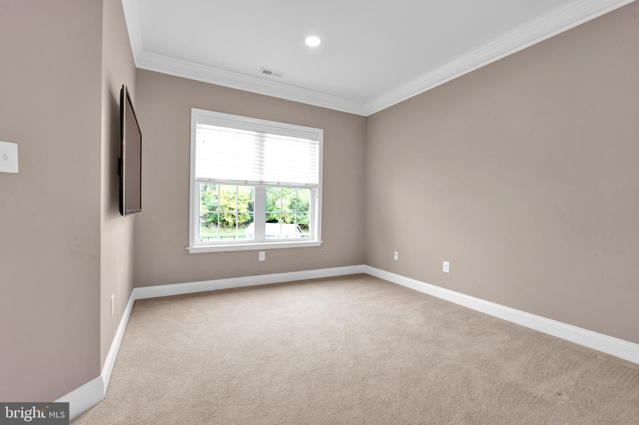 RIVERSIDE AT PROV - Residential