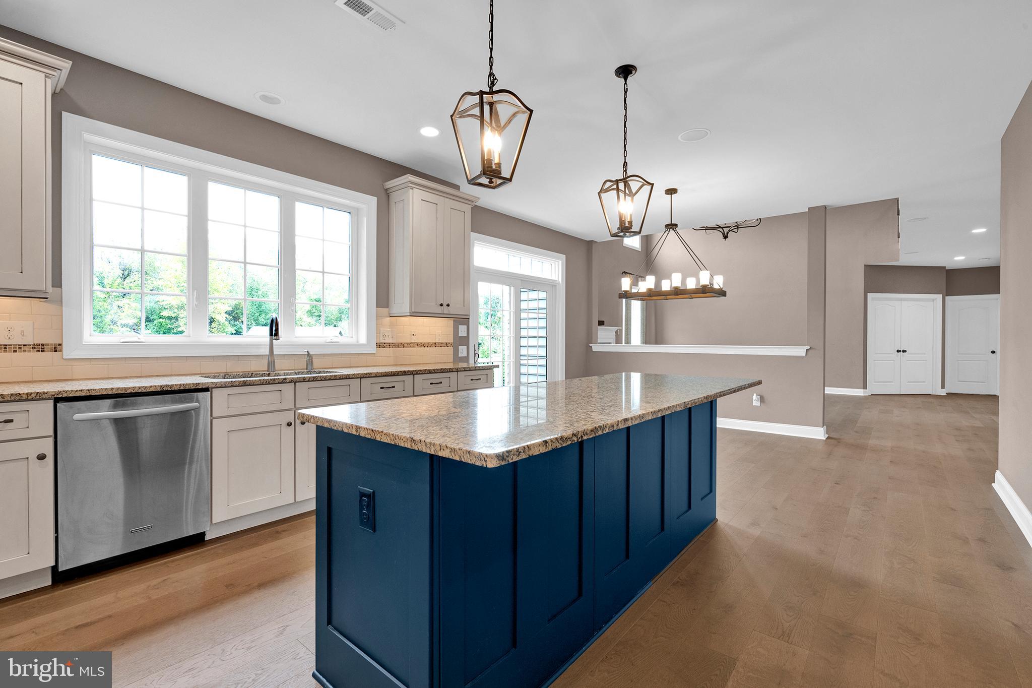 RIVERSIDE AT PROV - Residential