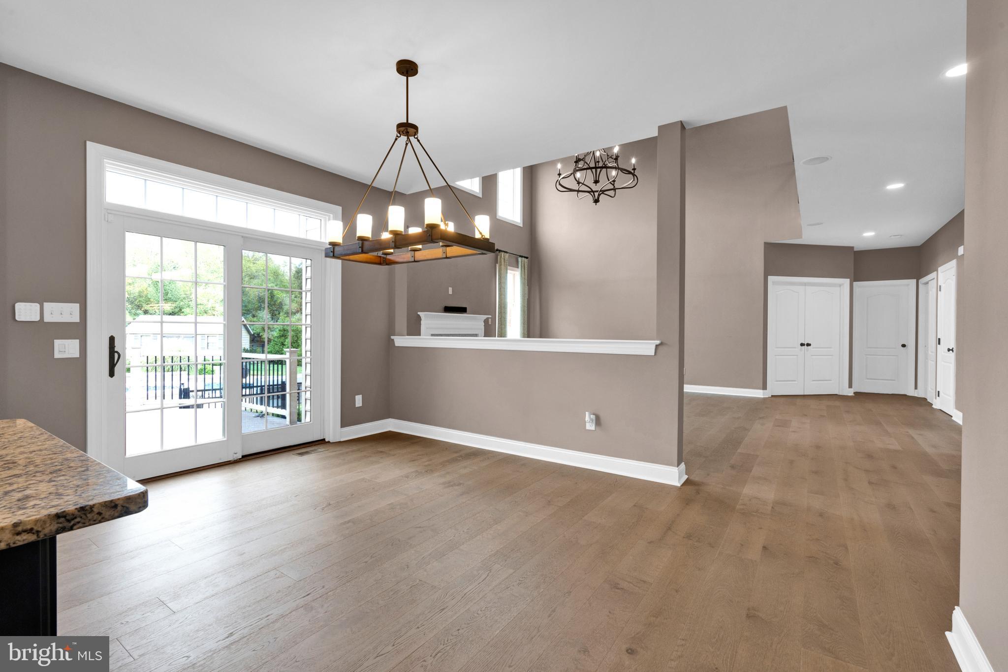 RIVERSIDE AT PROV - Residential