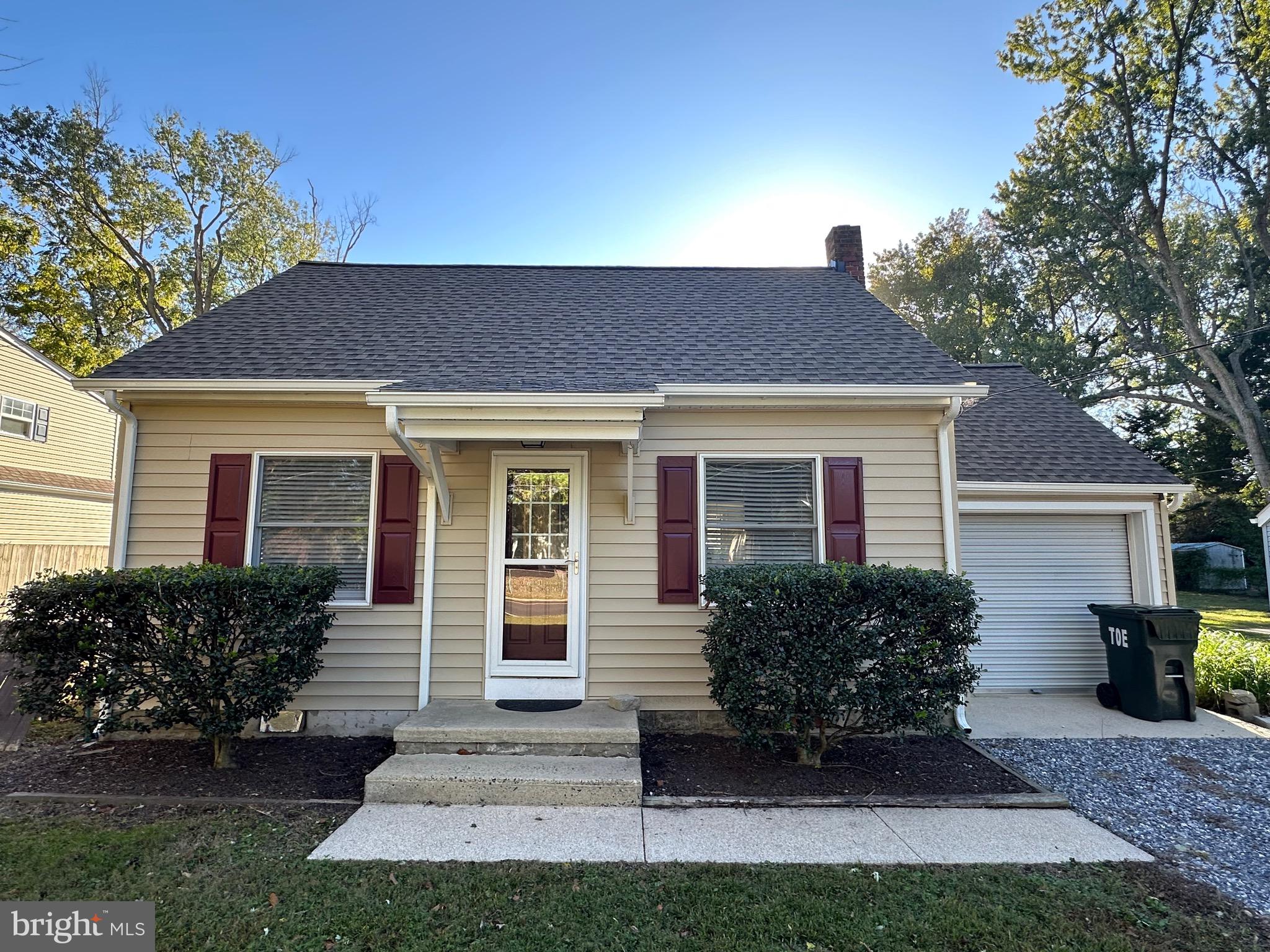EASTON - Residential Lease