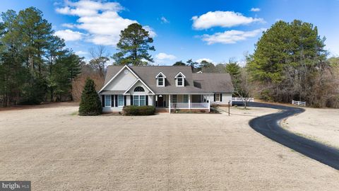 Homes For Sale - 24764 Pealiquor Road<br/> Caroline County, DENTON, MD 21629