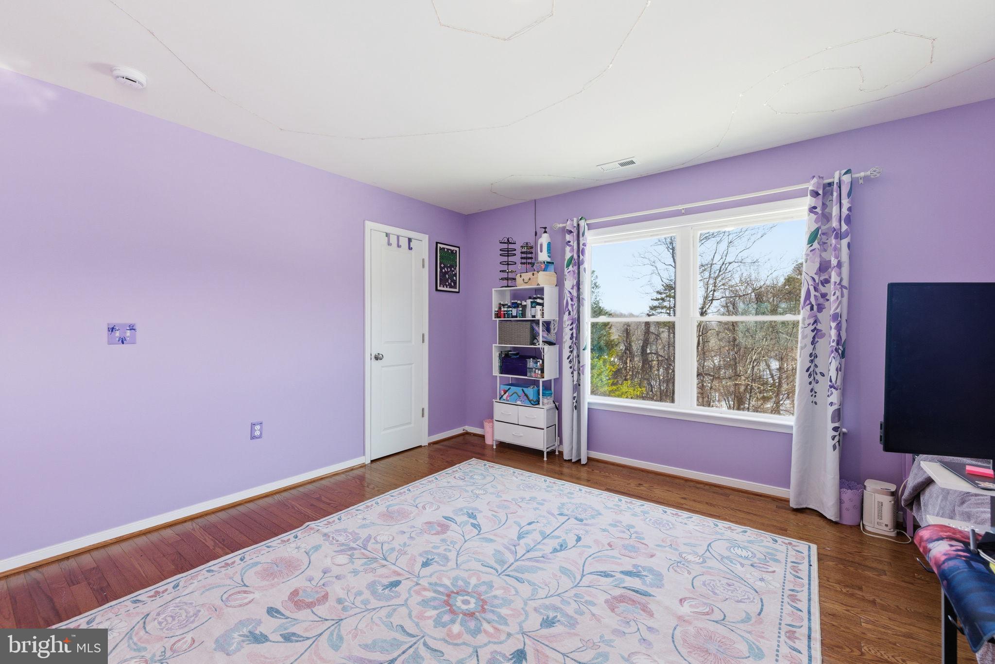 AMISSVILLE - Residential