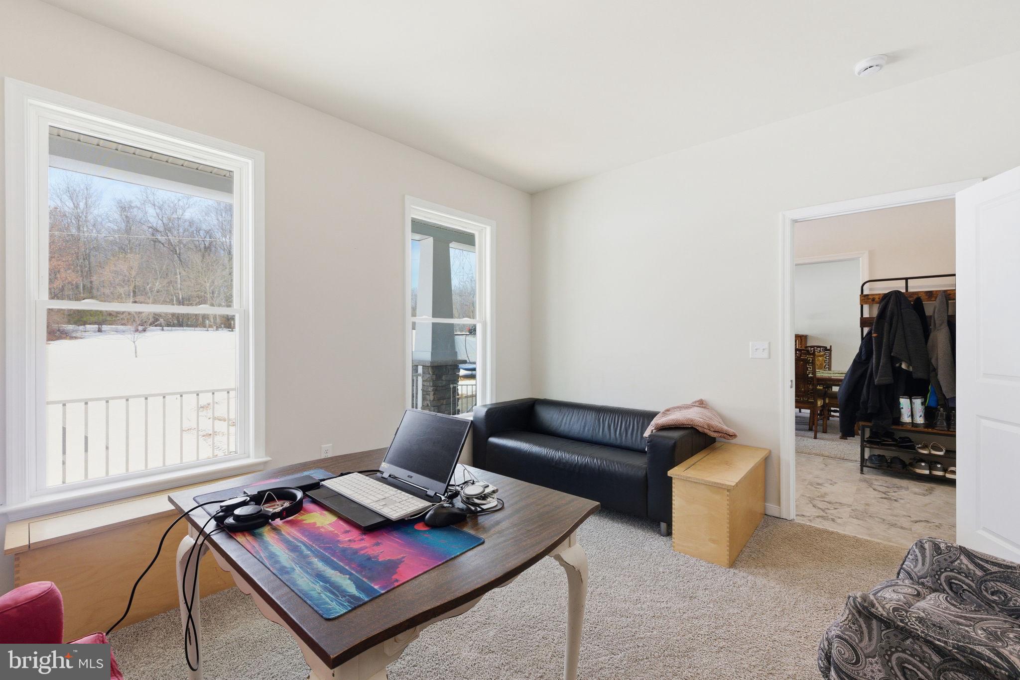 AMISSVILLE - Residential