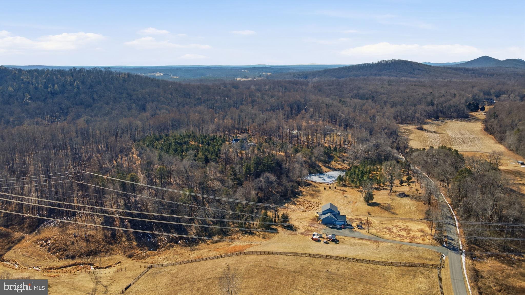 AMISSVILLE - Residential