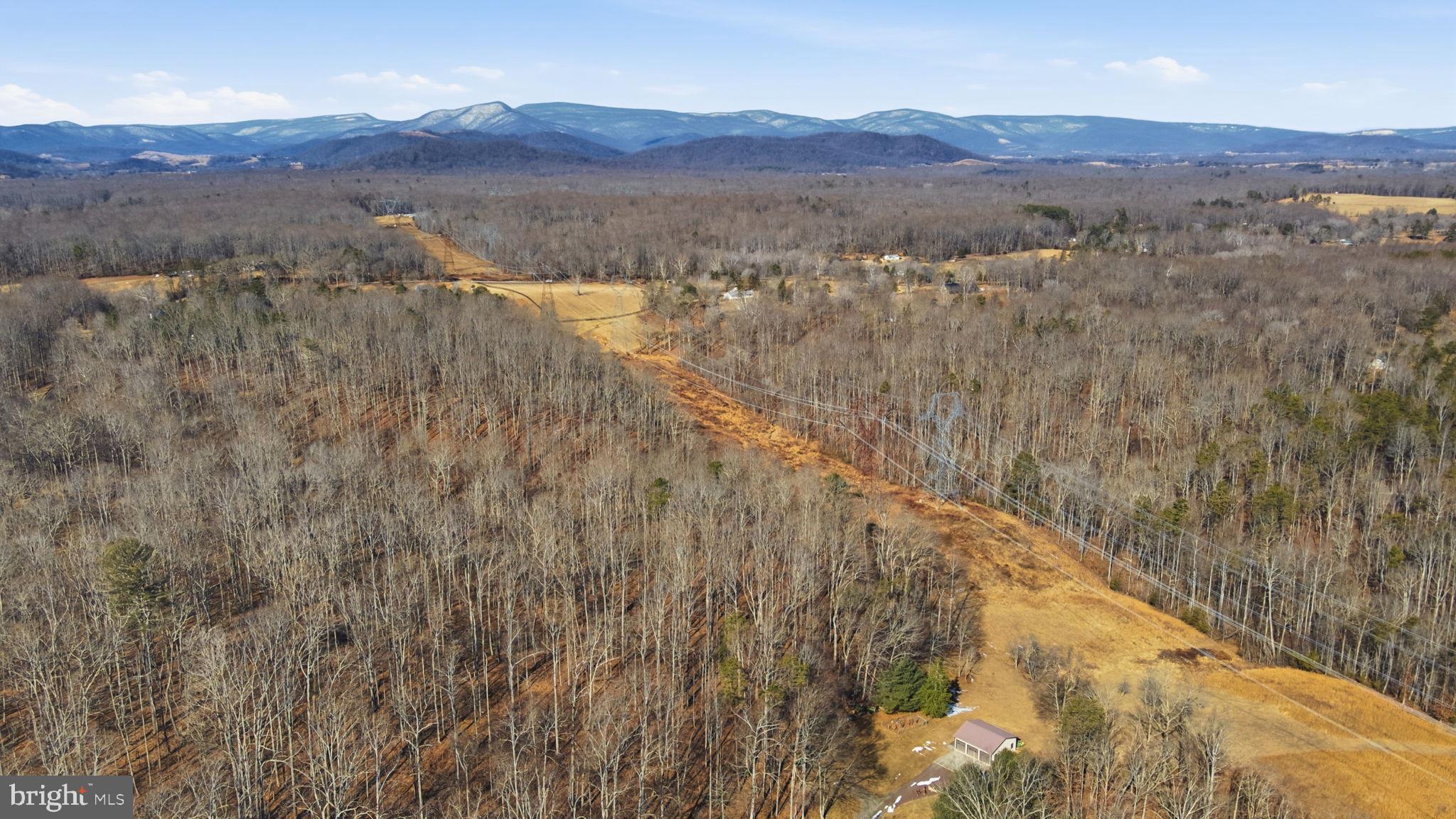 AMISSVILLE - Residential