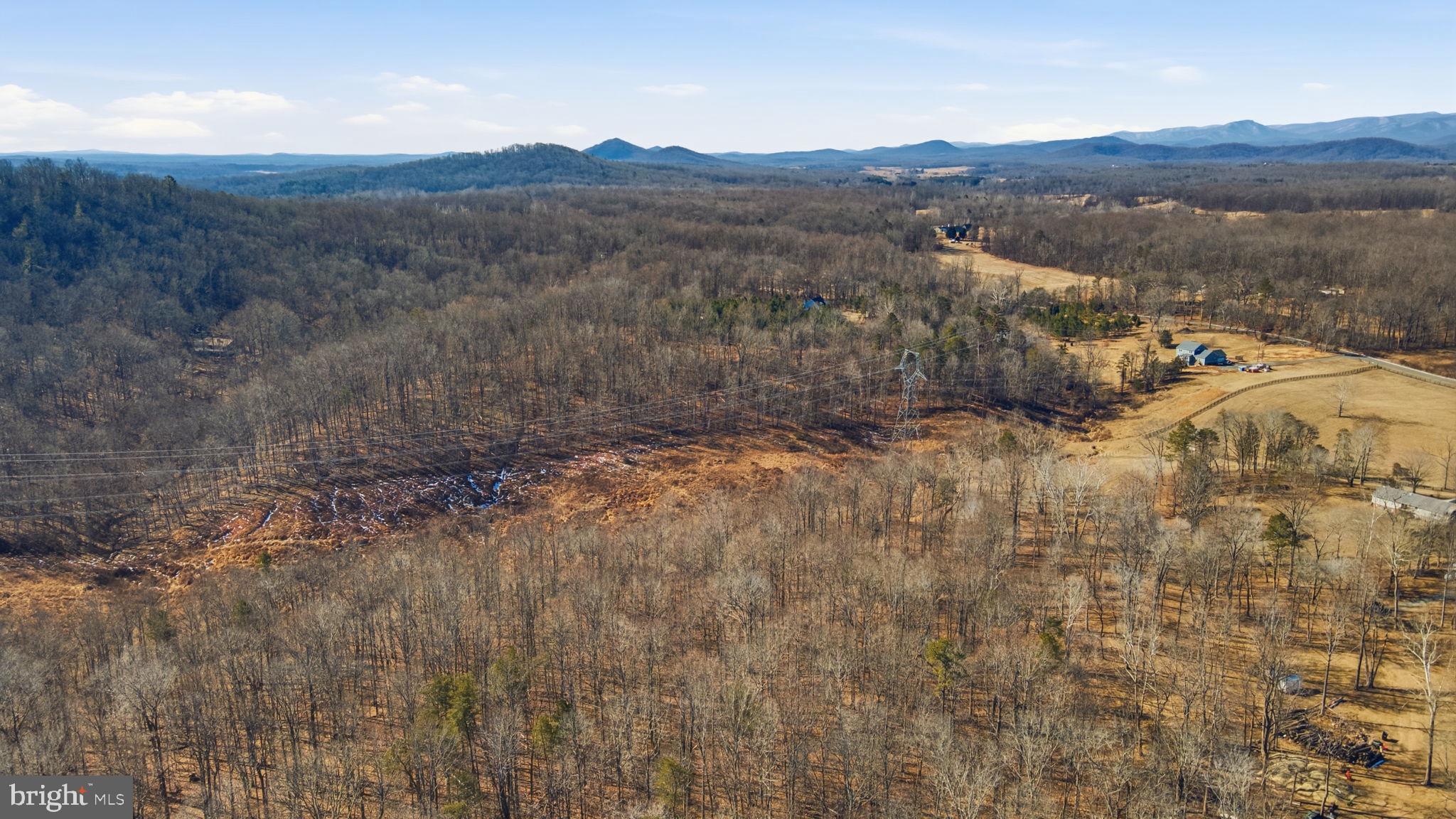 AMISSVILLE - Residential