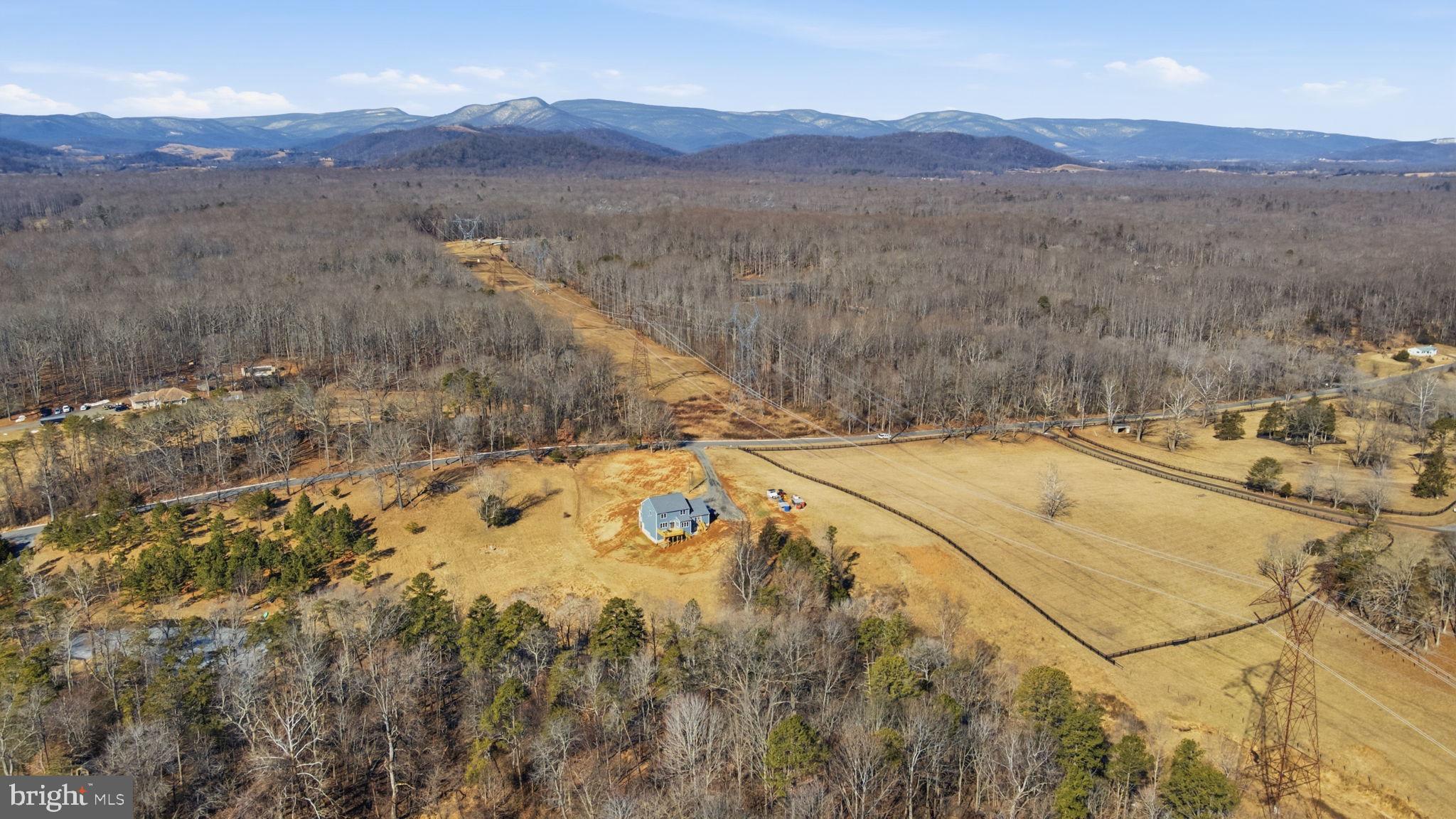 AMISSVILLE - Residential