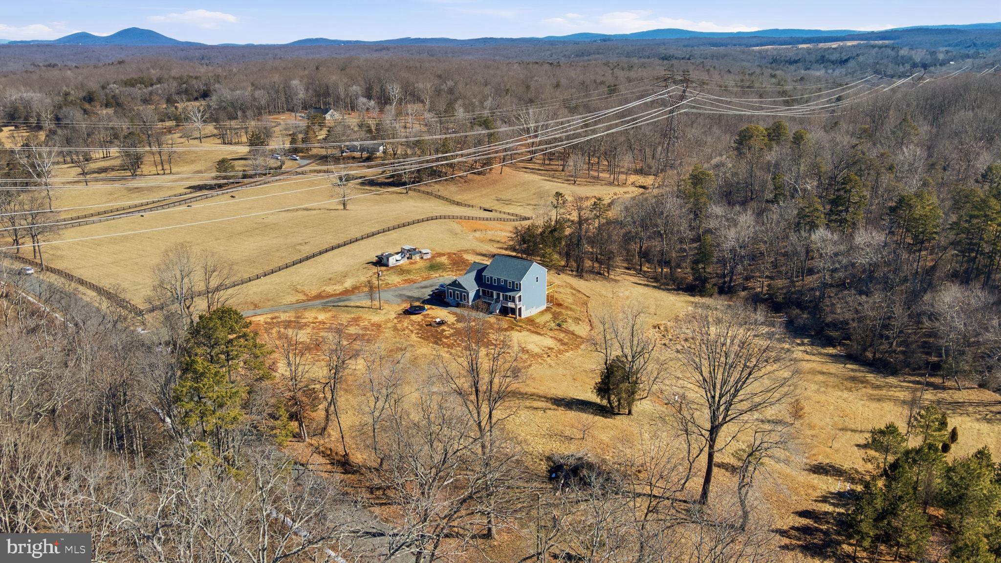 AMISSVILLE - Residential