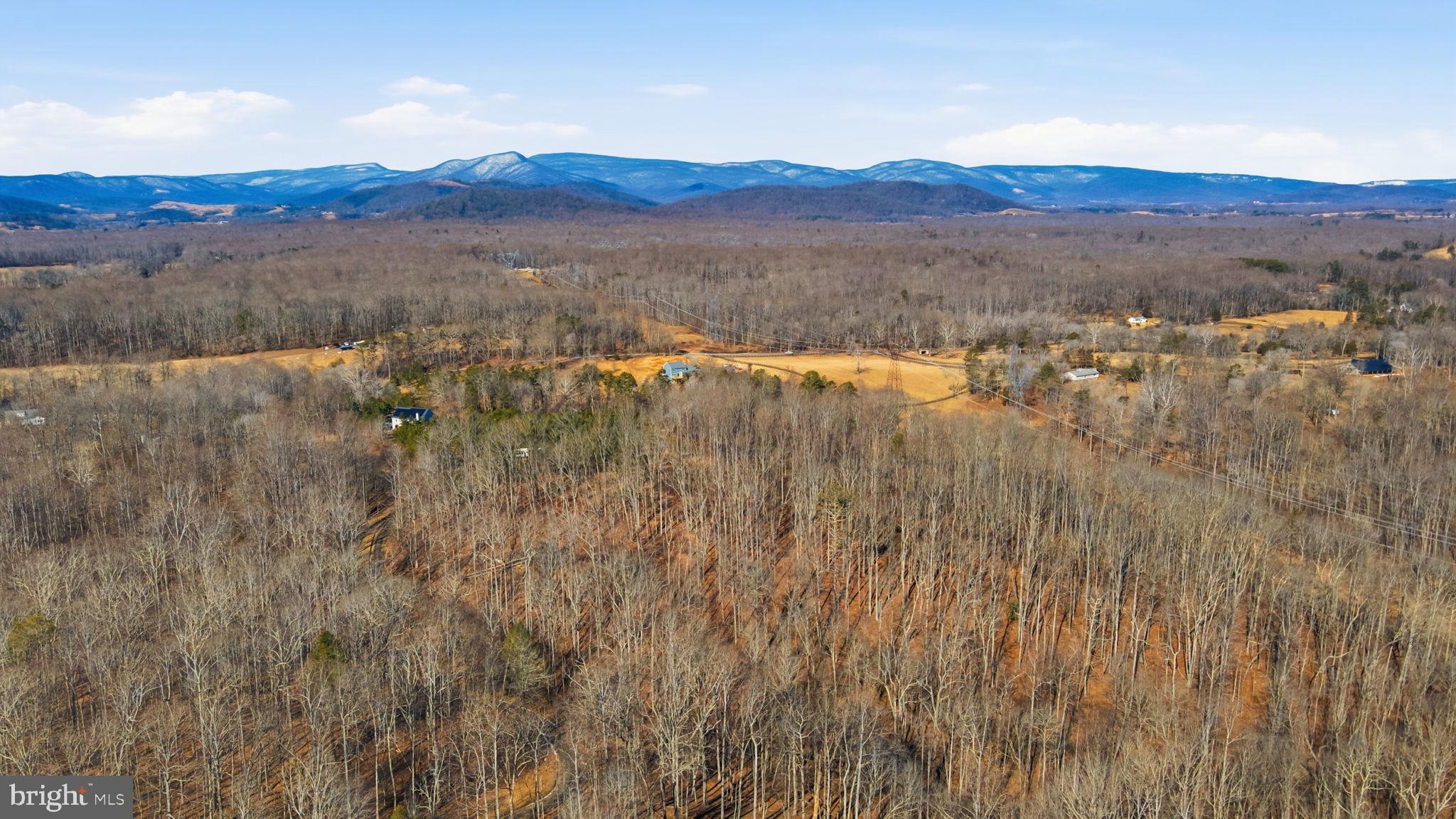 AMISSVILLE - Residential