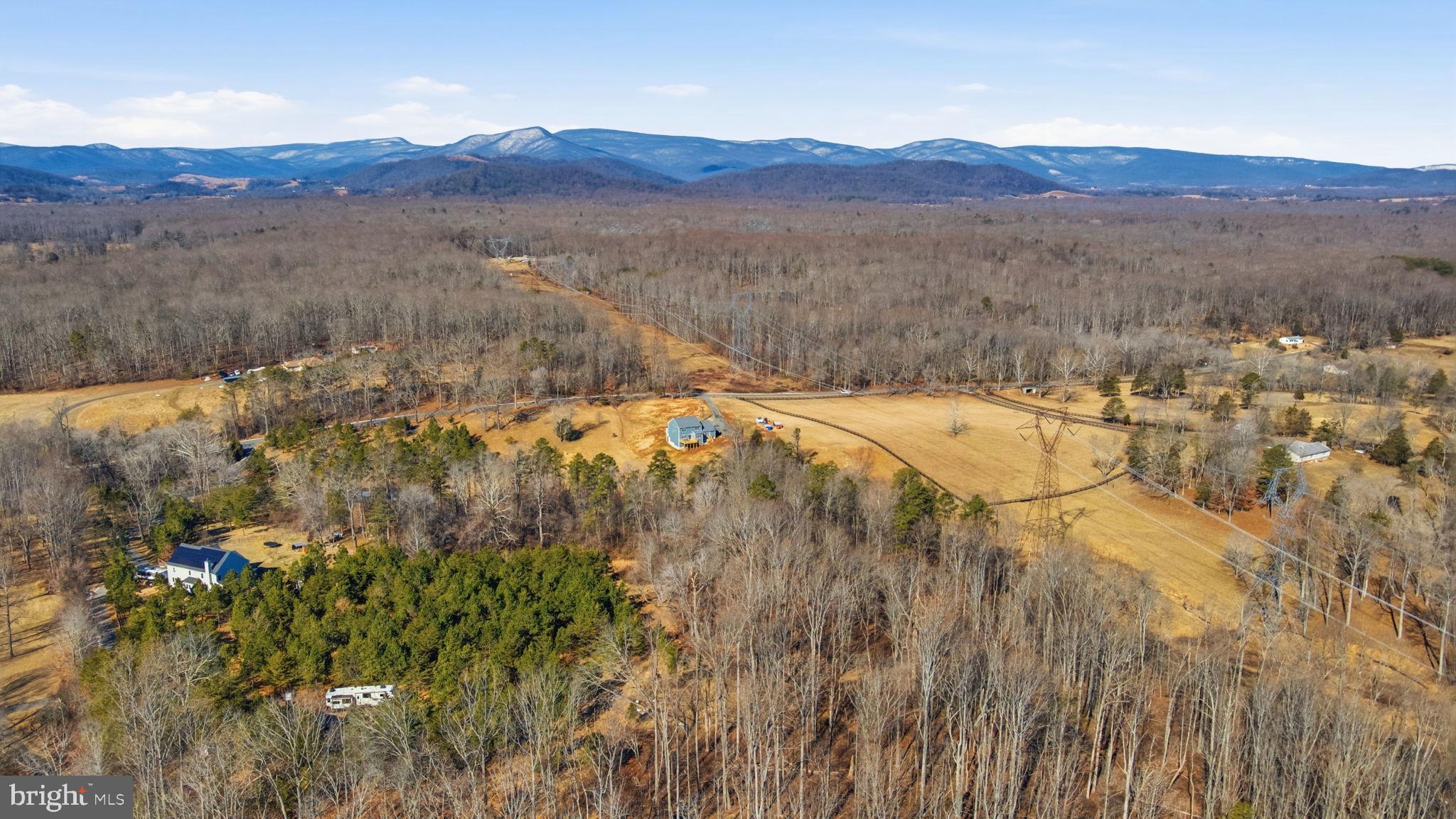 AMISSVILLE - Residential