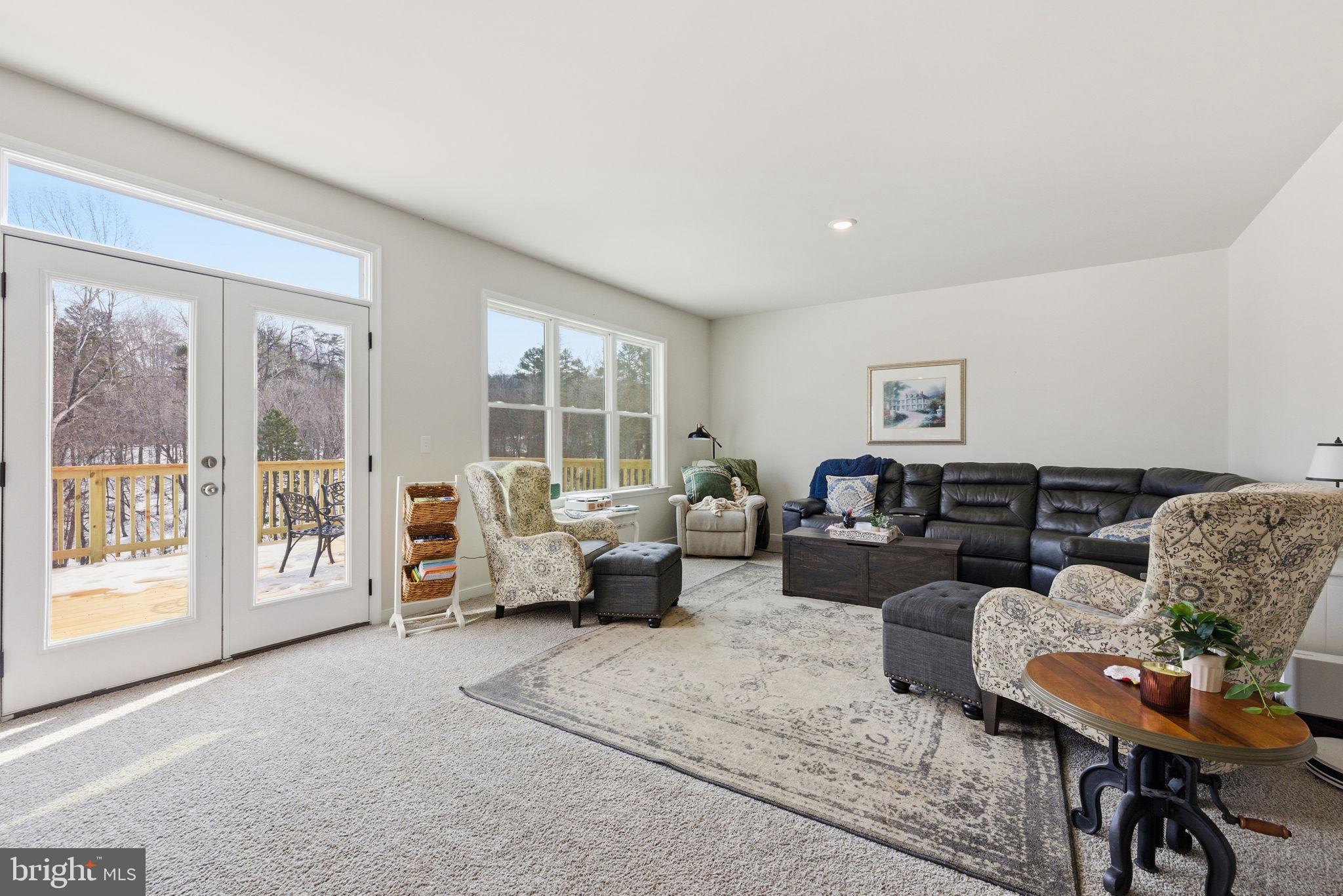 AMISSVILLE - Residential